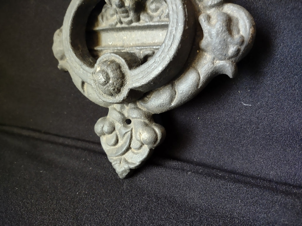 Cast Iron Door Knocker Black 10" x 7" (lot 1628)