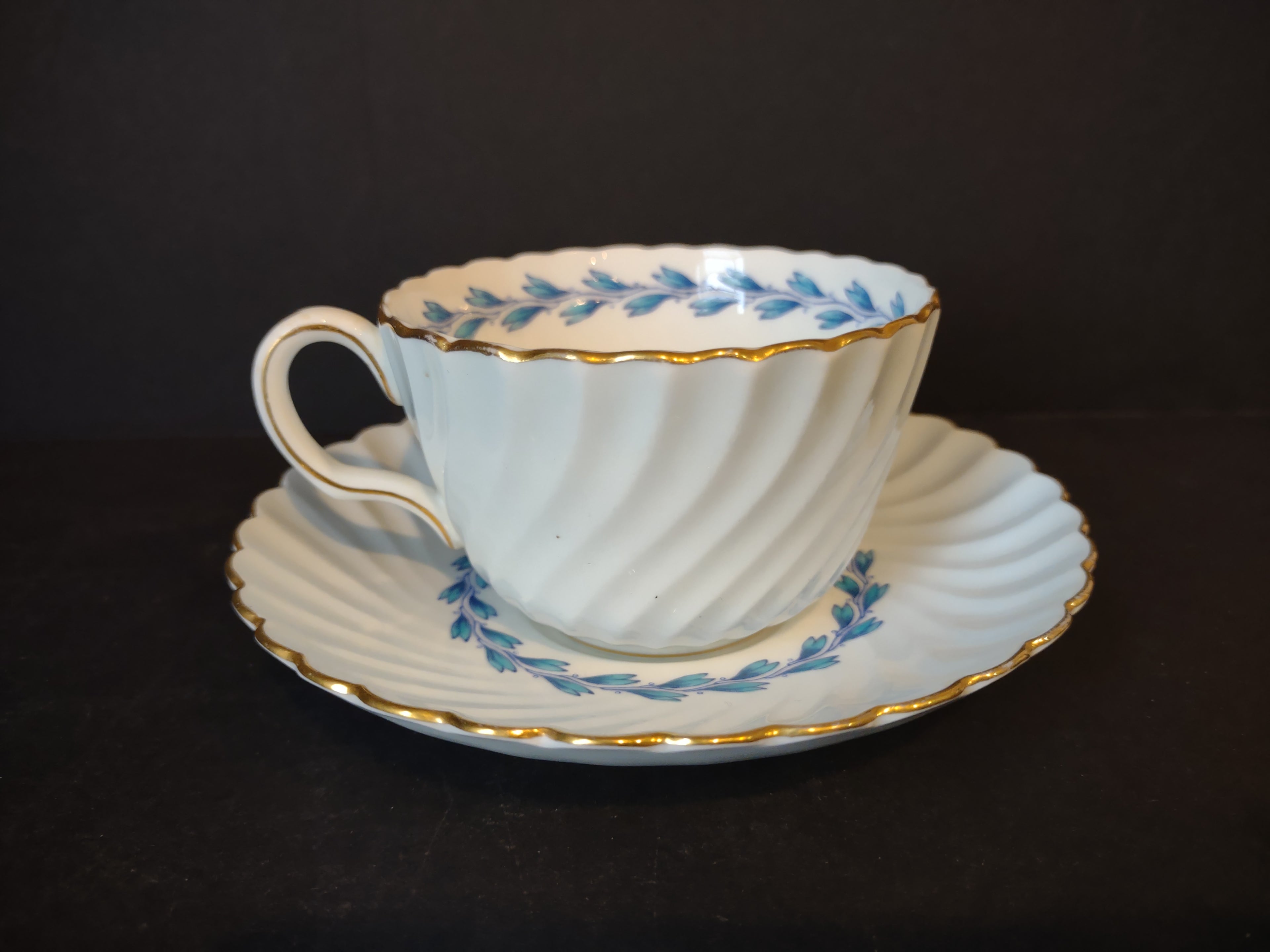 Vintage Minton England Bone China Cheviot Blue Tea Cup Saucer (lot 5440)