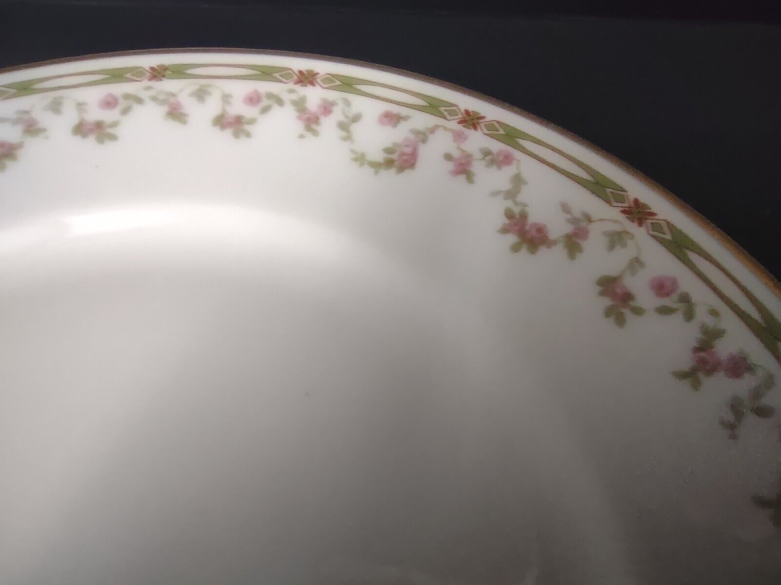 Haviland Limoges Schleiger 346 Red Rose 3 x Salad Lancheon Plate 8-1/2" (lot 545