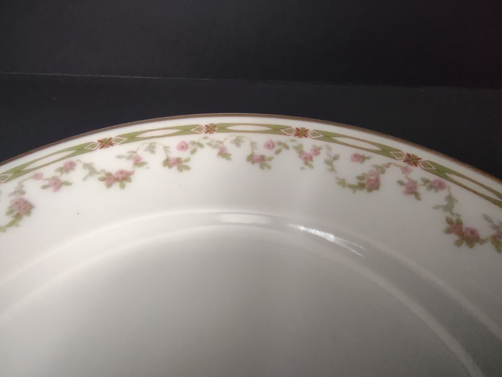 Haviland Limoges Schleiger 346 Red Rose 3 x Salad Lancheon Plate 8-1/2" (lot 545