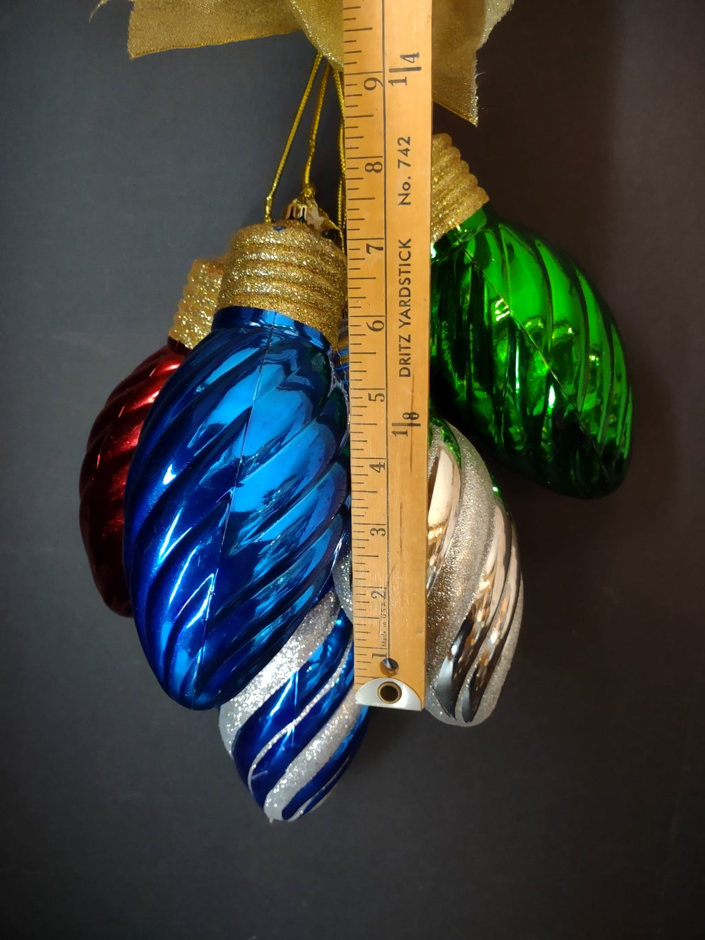 Holiday Christmas 8" Ornament Hanging Decoration (lot 3204)