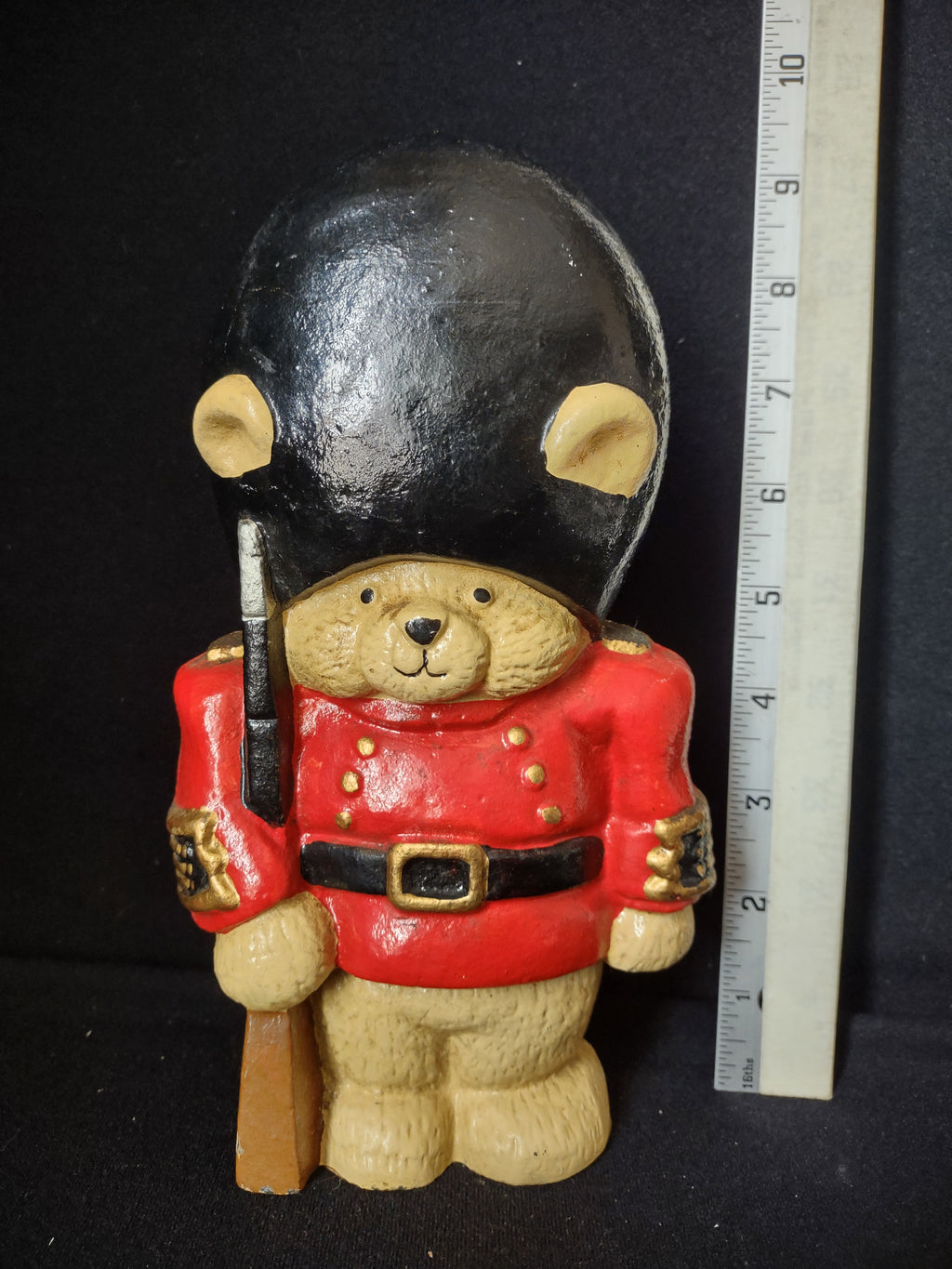 Vintage Upper Deck Bear Cast Iron Doorstop (lot 2583c)