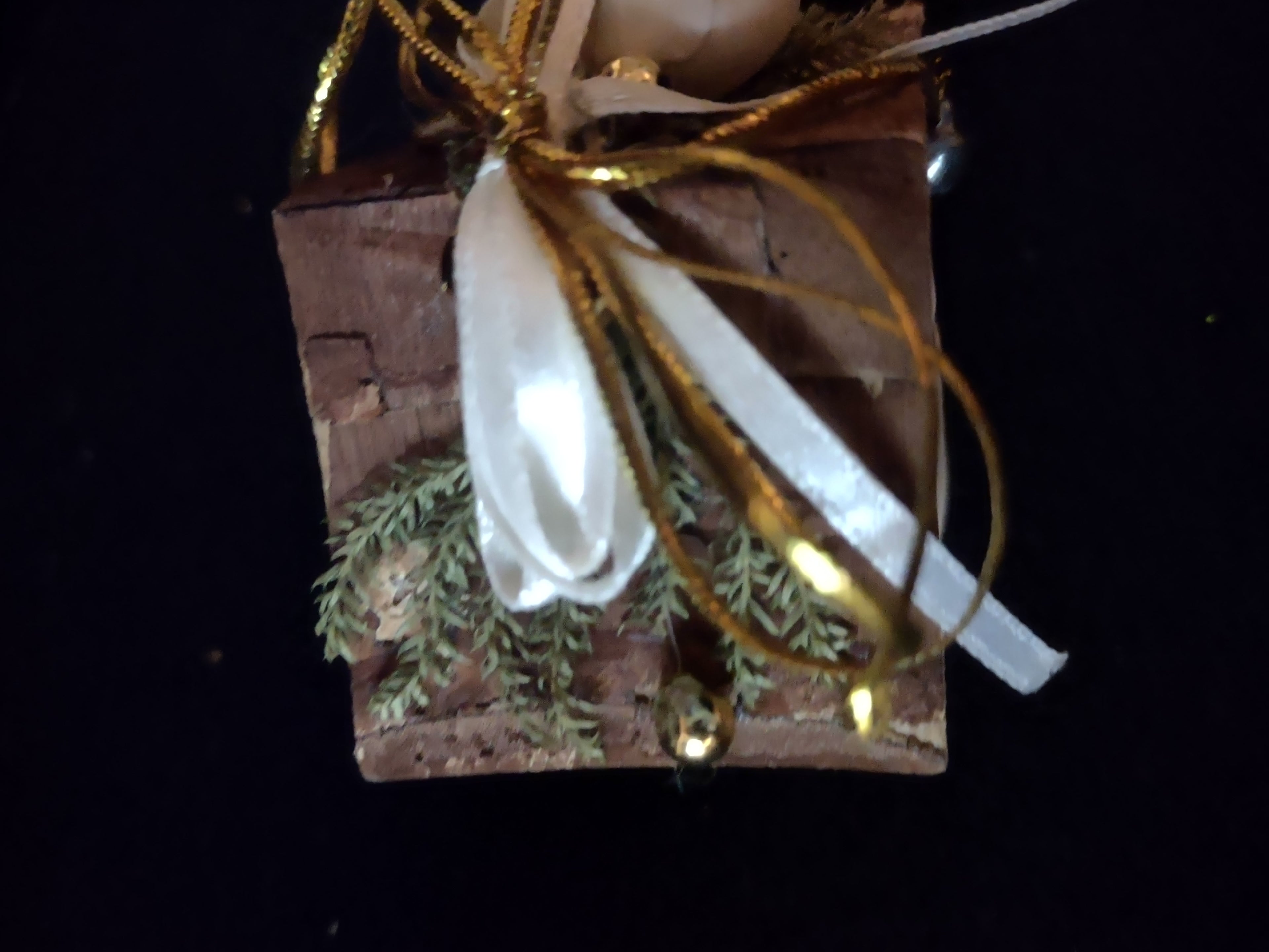 Christmas Winter Bird House Ornament Wood Bark Ribbon Birds Set Of 3 (Lot 4597)