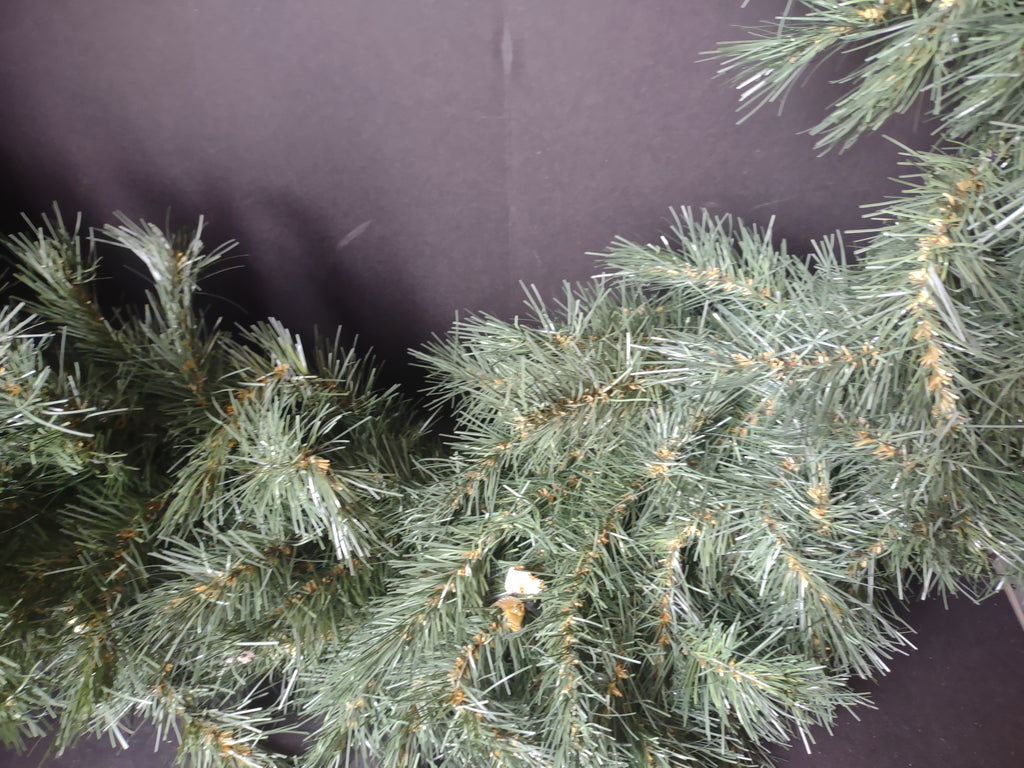 Artificial Christmas Wreath 36" (lot 1761)