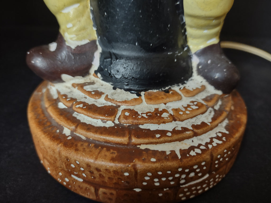 Vintage Lamp Post Scottish Drunk Man NO Shade Peeling Paint (lot 2585)