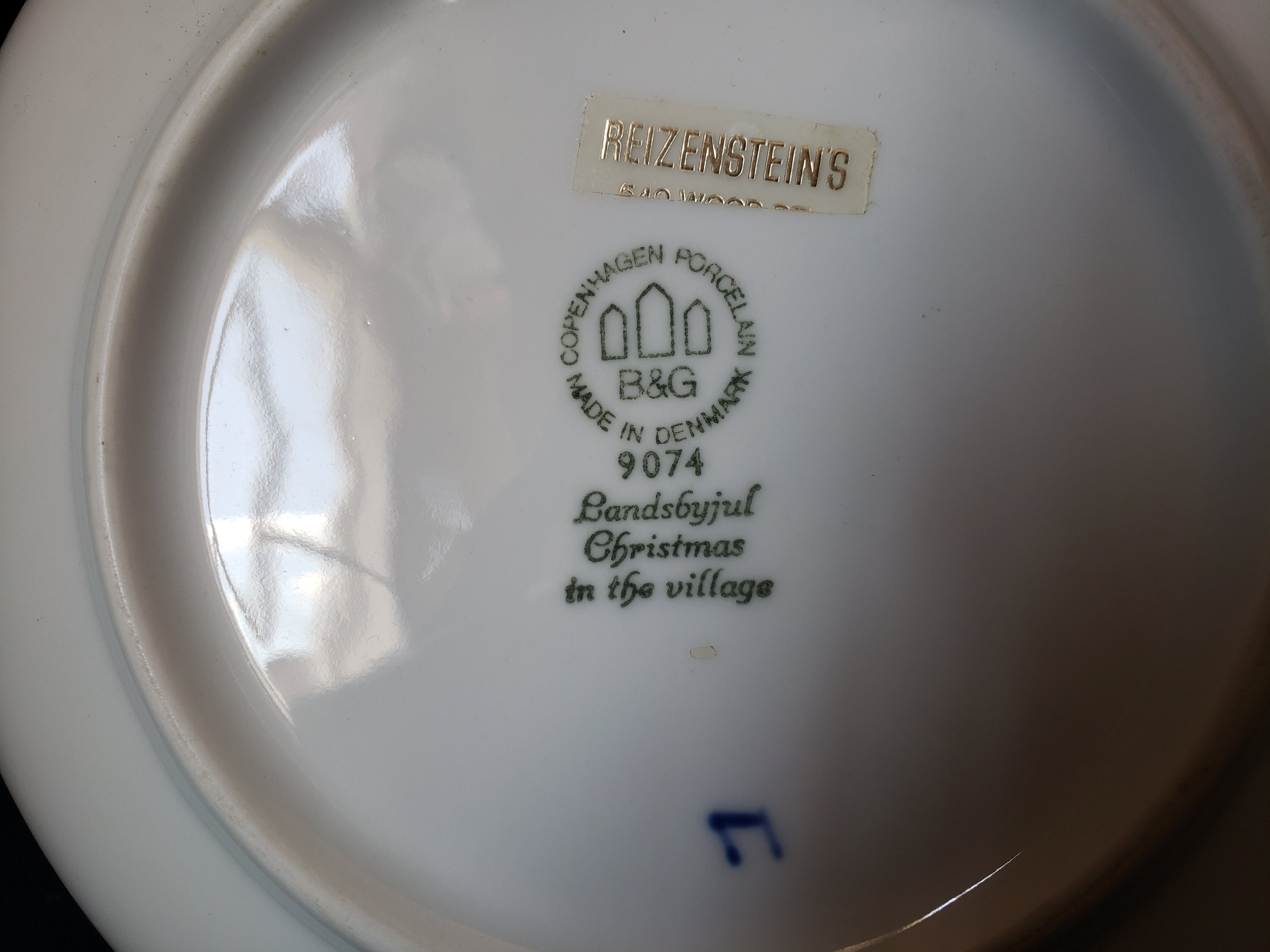 B & G Copenhagen Porcelain Wall Plate Christmas in the Village Blue (lot 2192)