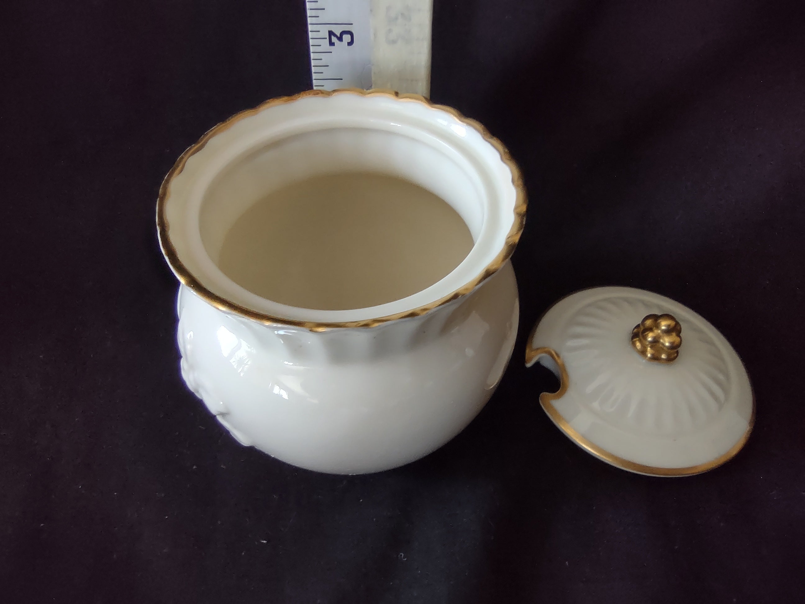 Vintage Lenox Sugar Bowl (lot 1983)