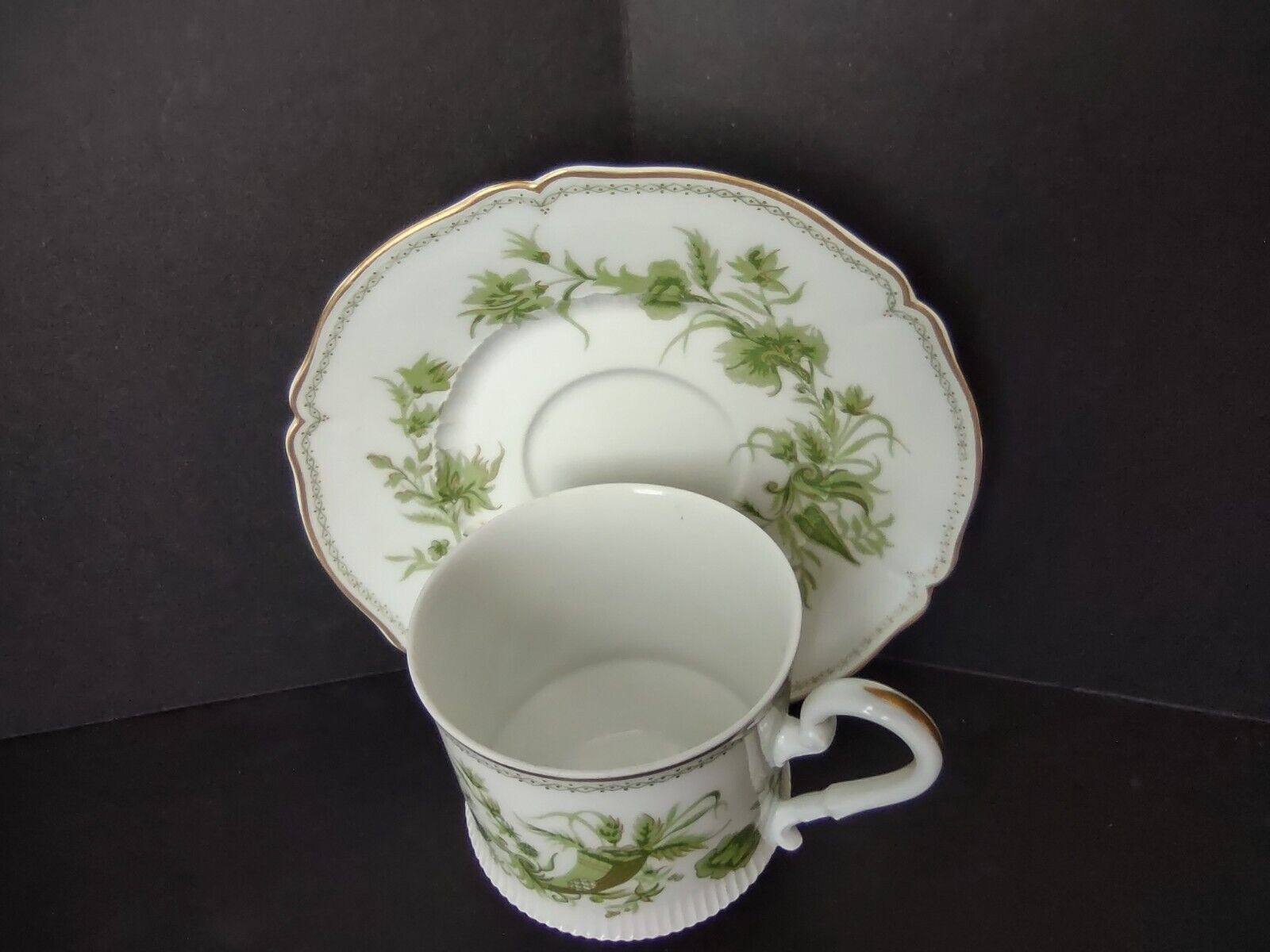 Haviland Limoges France Carette Teacup & Saucer Green Design (lot 735)