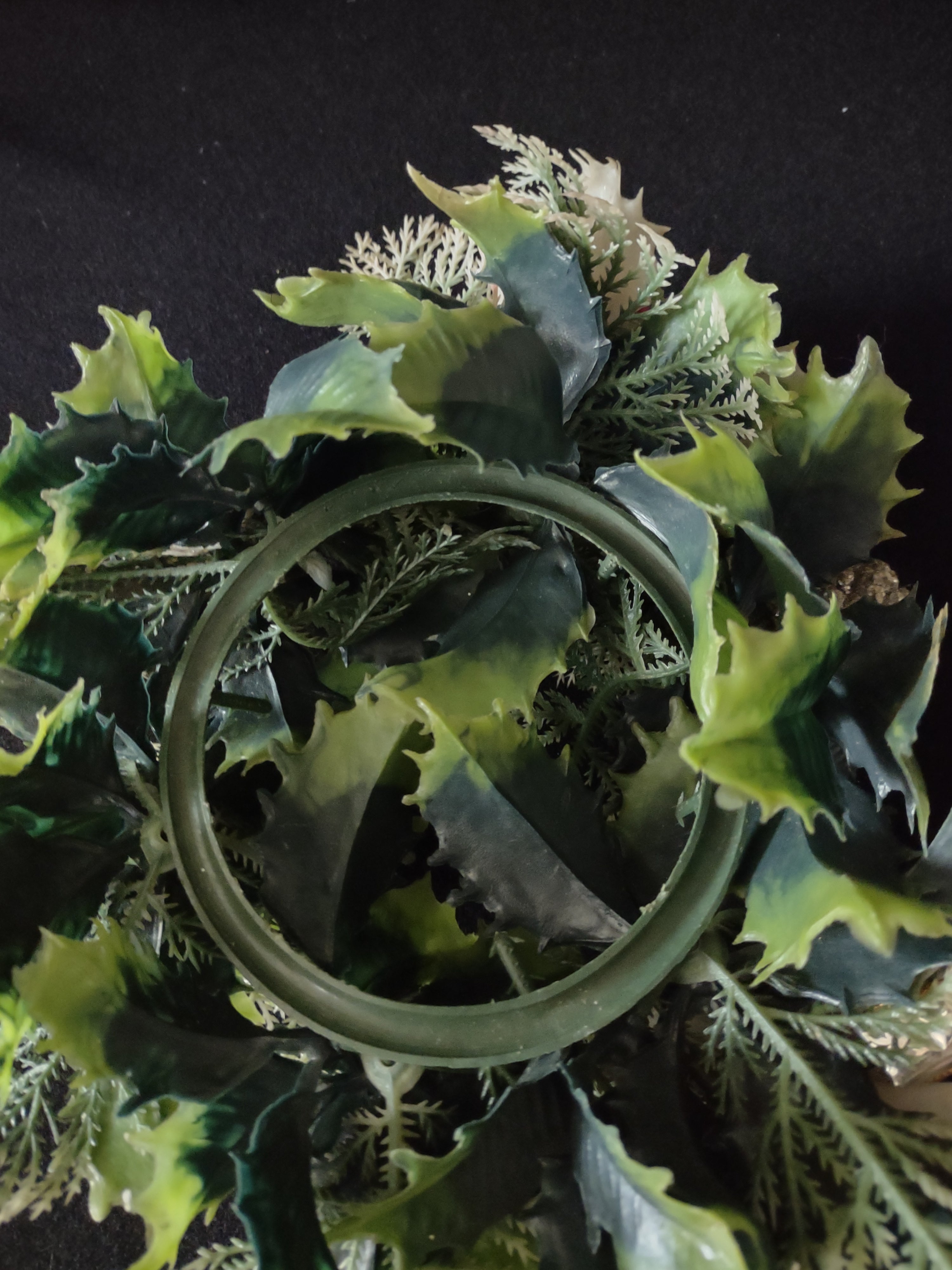 Vintage 2 Plastic Candle Rings Greenery Pine Cone Gifts Berries (Lot 4781)