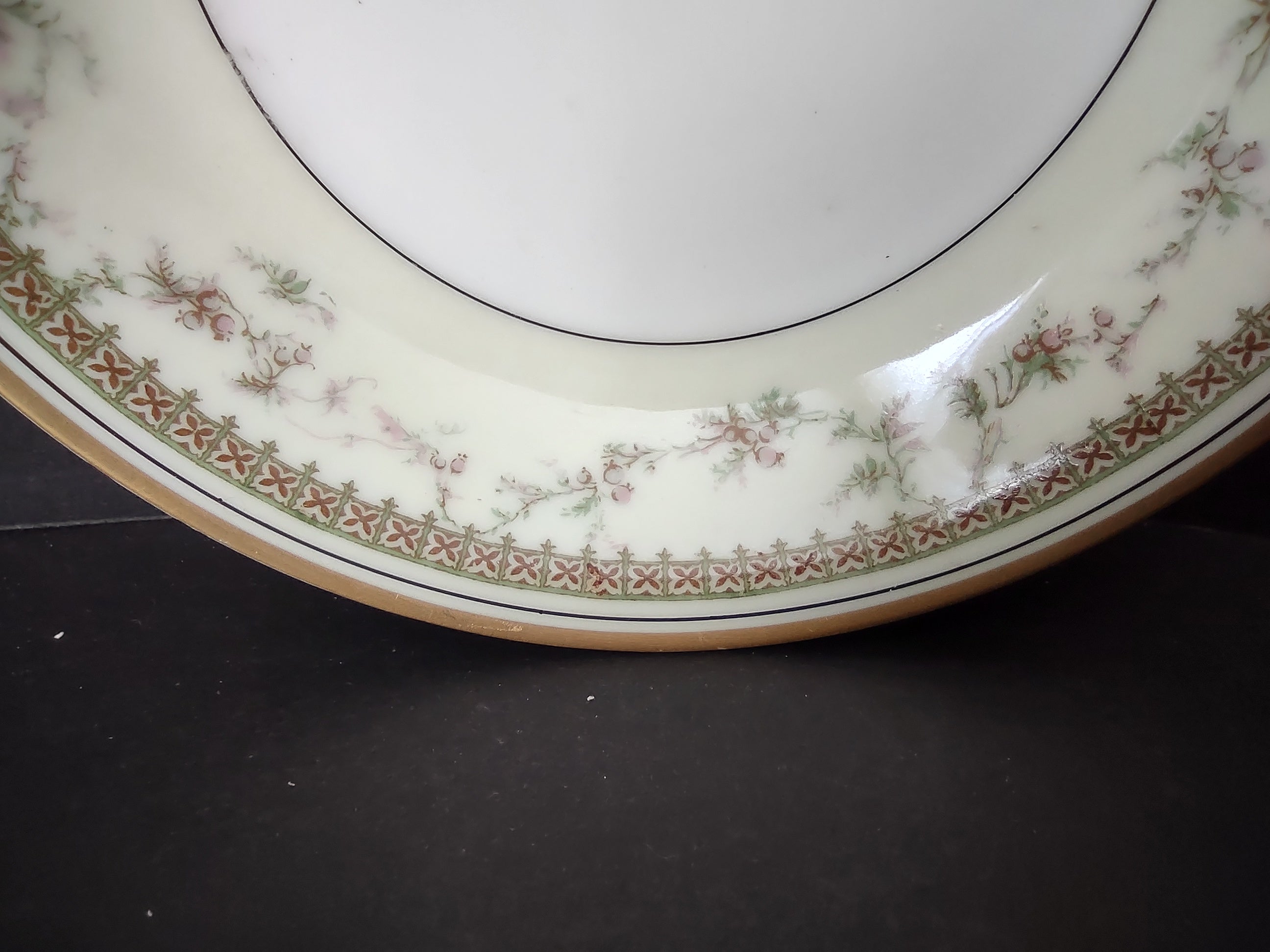 Haviland Limoges Small Bowl 5" Gold Trim French Chic (lot 989)