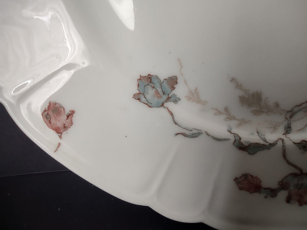 Antique 1889 Haviland Limoges Blue Red Flower Dinner Plate (lot 950)