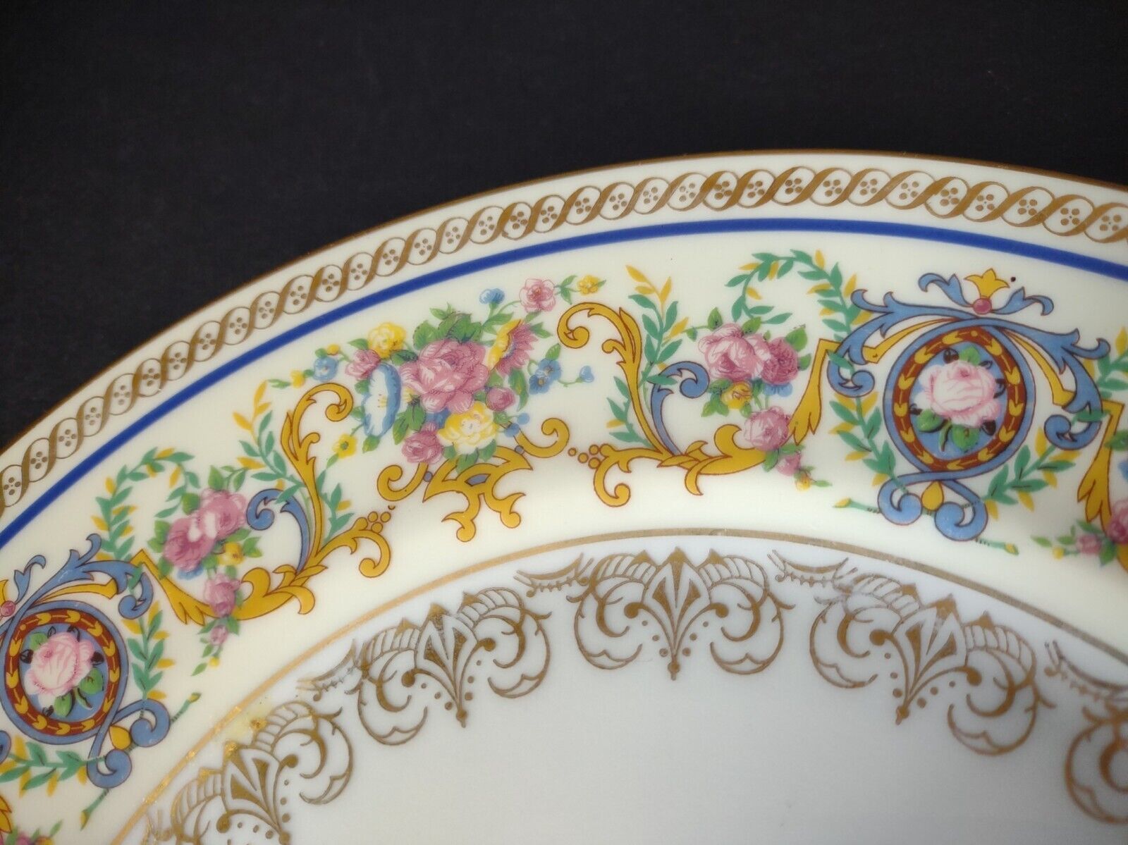 Ahrenfeldt Limoges Gold Trim Ornate Design Blue Dinner Plate 10-7/8" (lot 641)