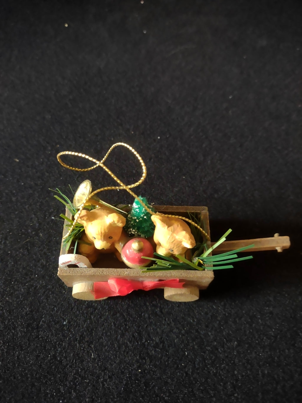 Vintage Christmas Country Cousin Around World Teddy Bears Wooden Wagon (Lot 4679
