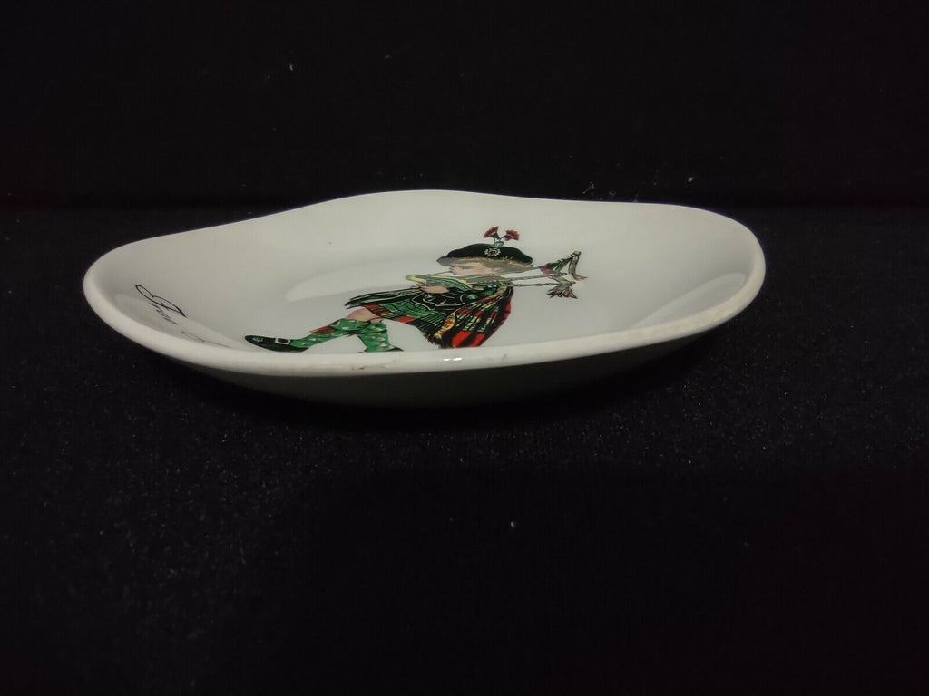 031 Collectible Brownie Downing J.H. Weatherby & Sons Frae Bonnie Scotland Plate