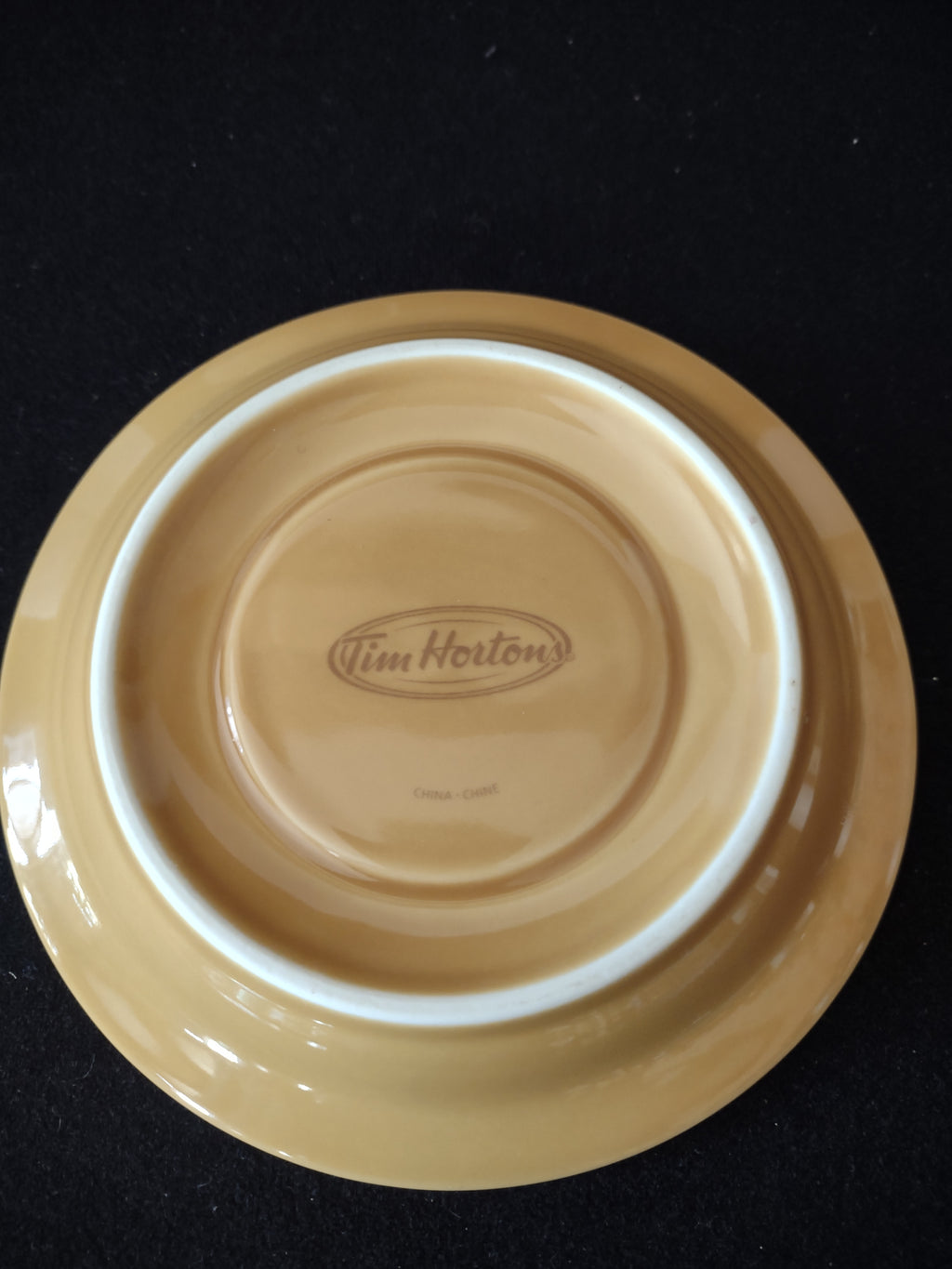 Vintage Tim Horton Always Fresh Cream Gold Coffee Cup Saucer Set (Lot 3887)