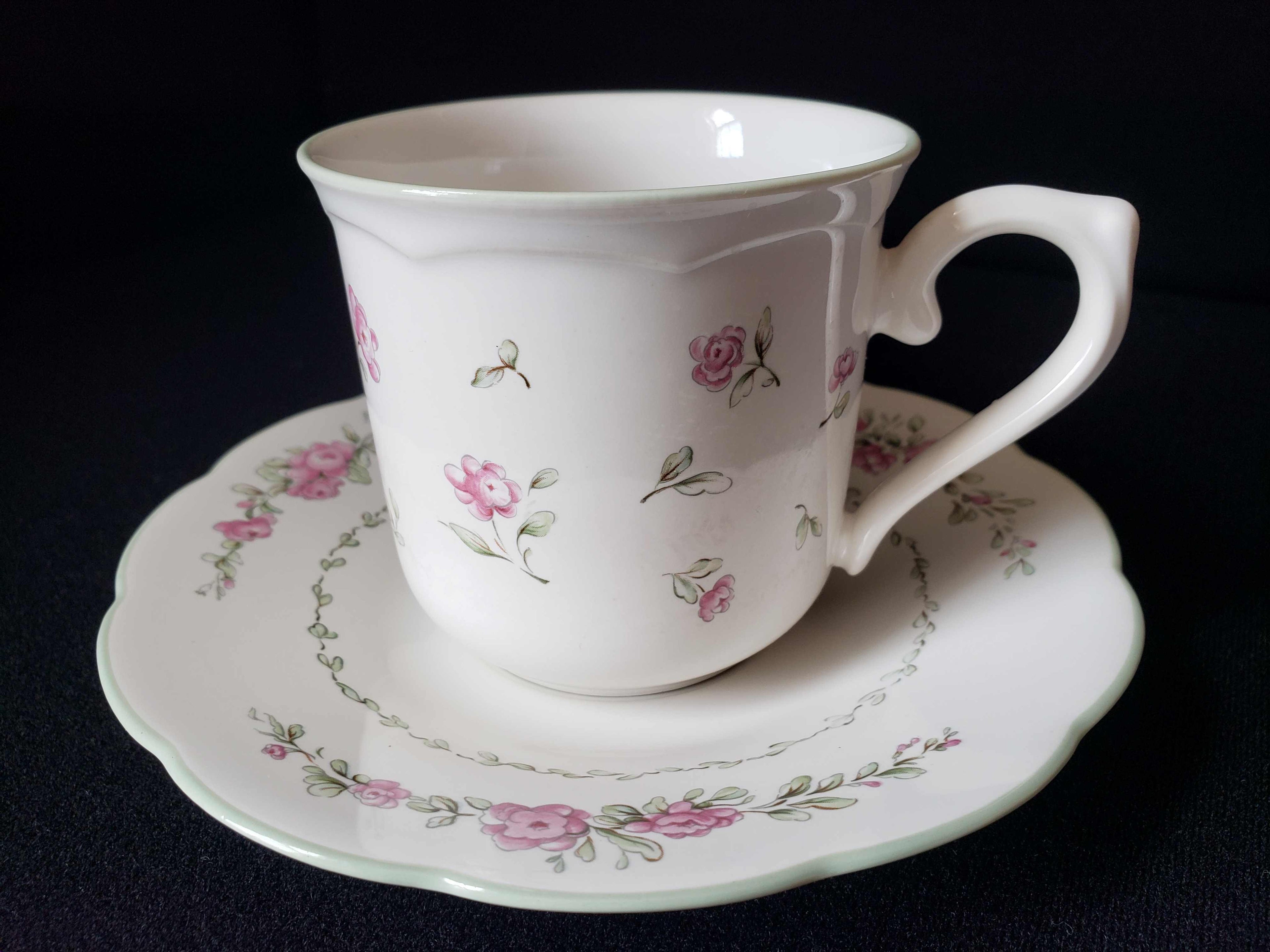 Vintage Lenox Lantana Pinafore Tea Cup with Saucer (lot 1936)