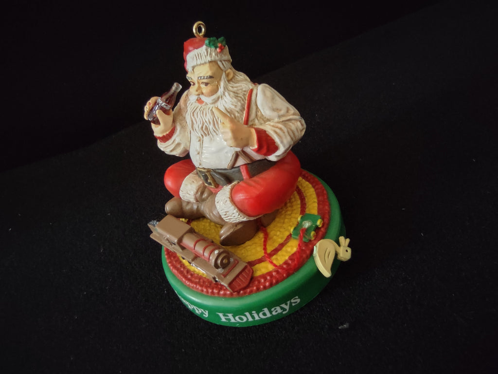 Vintage Trim a Tree Coca-Cola Set of 3 Santa Ornaments 1991 (lot 3234)