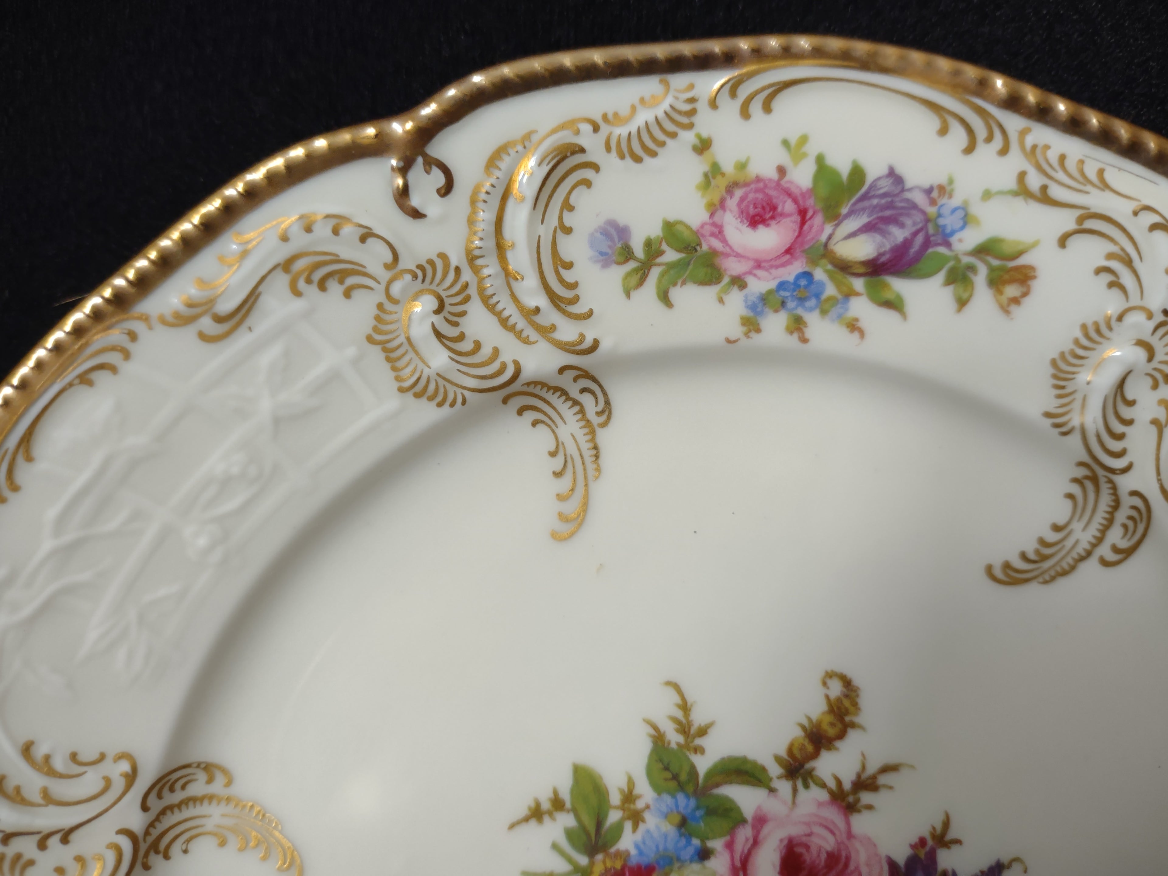 Rosenthal Set of 2 Dessert Plate Scrolled Edge Gold Trim (lot 1767)