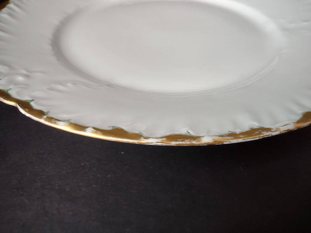 Wm. Guerin Limoges Dinner Plate Gold Trim French Chick Monogramm S (lot 985)
