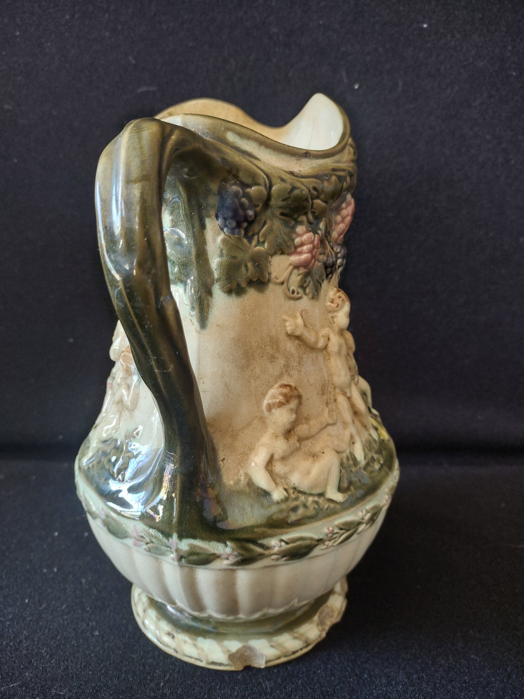 Vintage Ceramic Cupid Cherub Grape Vase Heavy Crazing IMPERFECT (lot 5523)