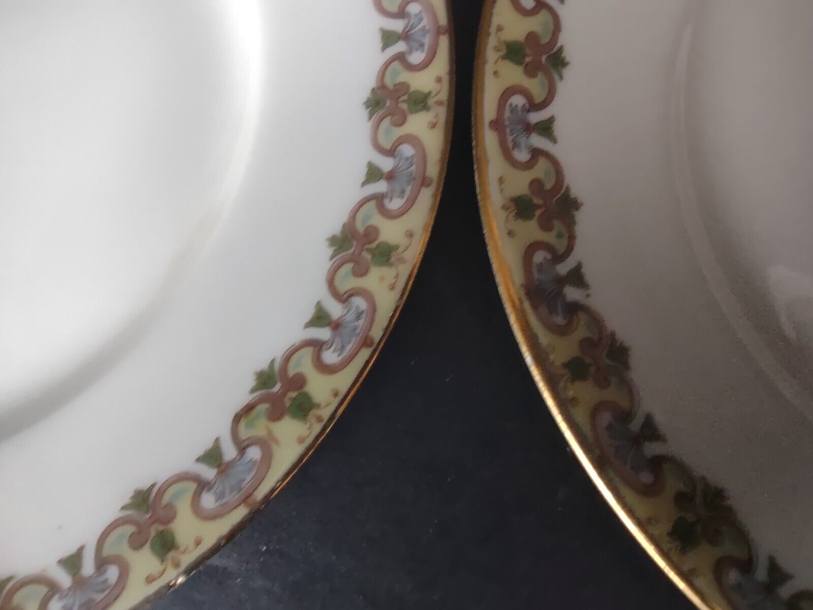 Wm Guering Limoges France 4 x Salad Plate Yellow Gold Design (lot 530)