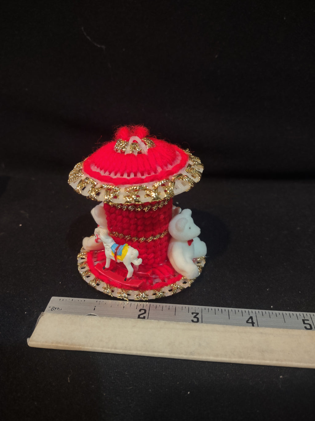 Handmade Christmas Decoration Ornament Plastic Carousel Basket Sleigh (Lot4545