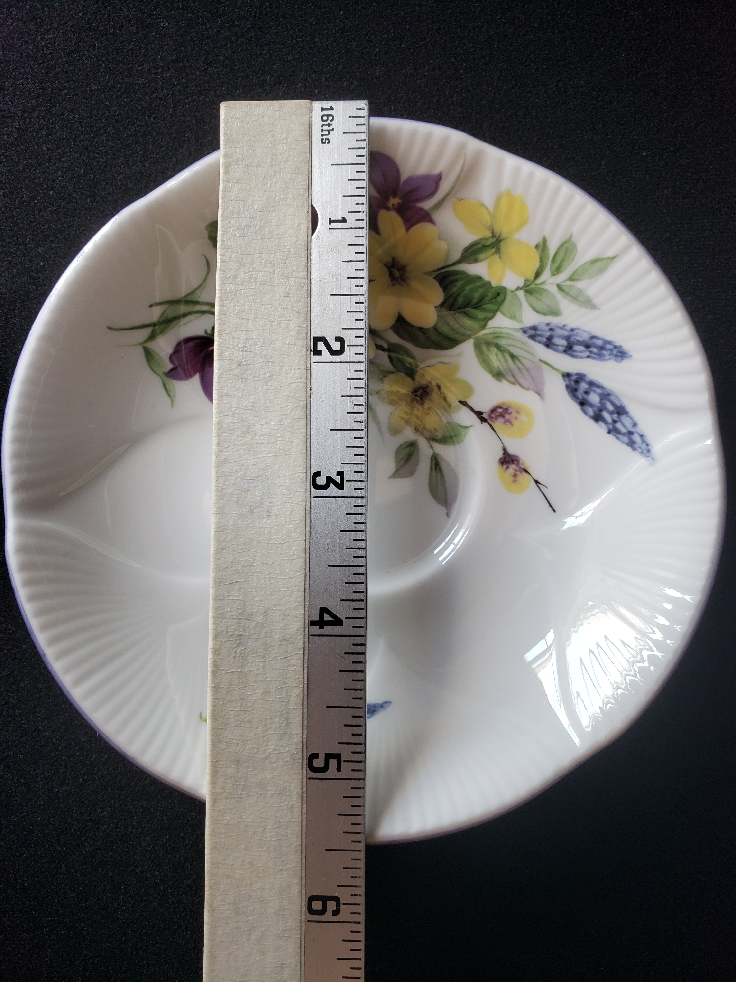 Vintage Royal Albert Bone China Duchess Purple Violet Saucer ONLY (lot 2016)