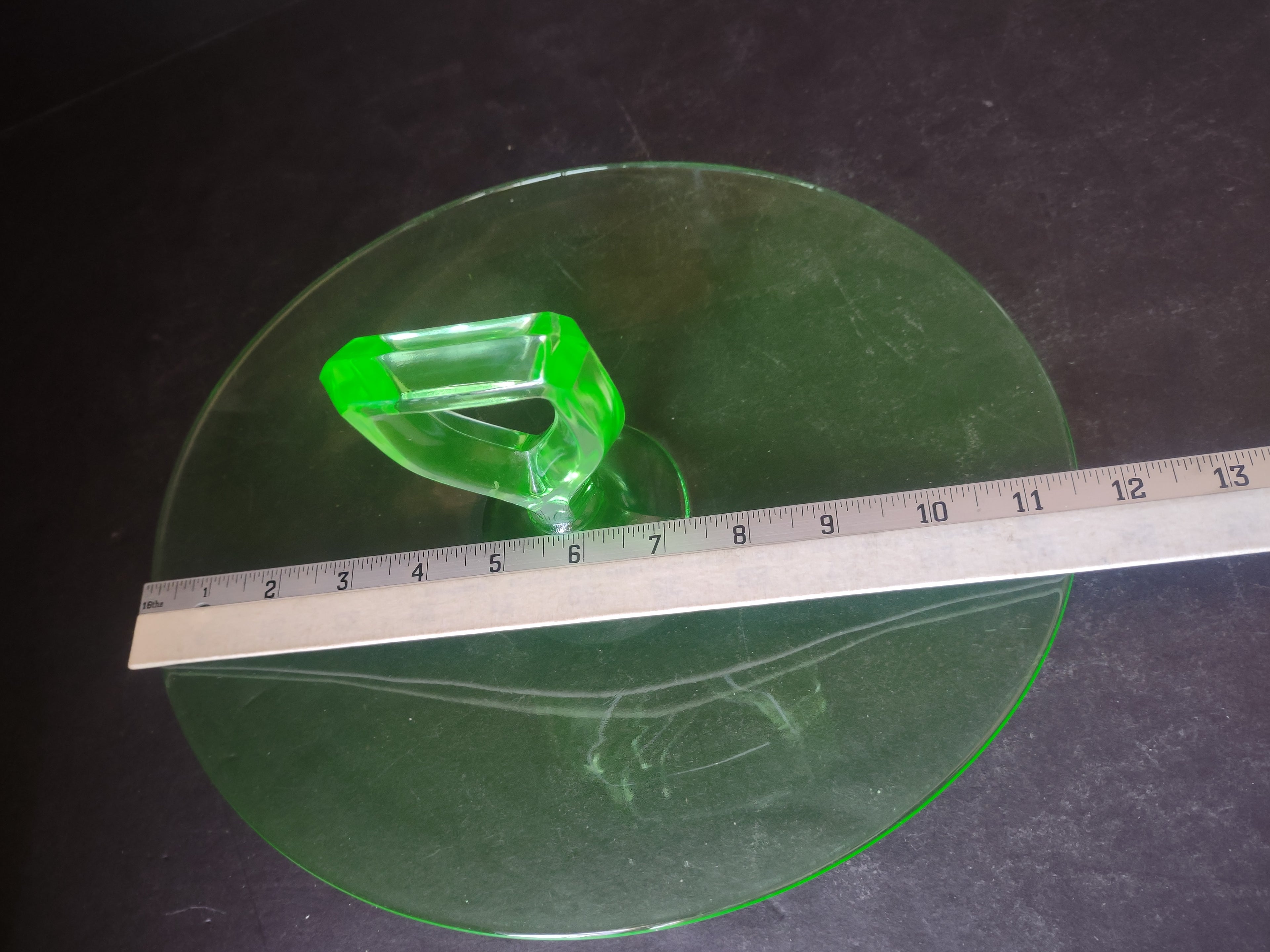 Uranium Vaseline Glass Glows Green Oval Serving Tray with Handle (lot 2712)