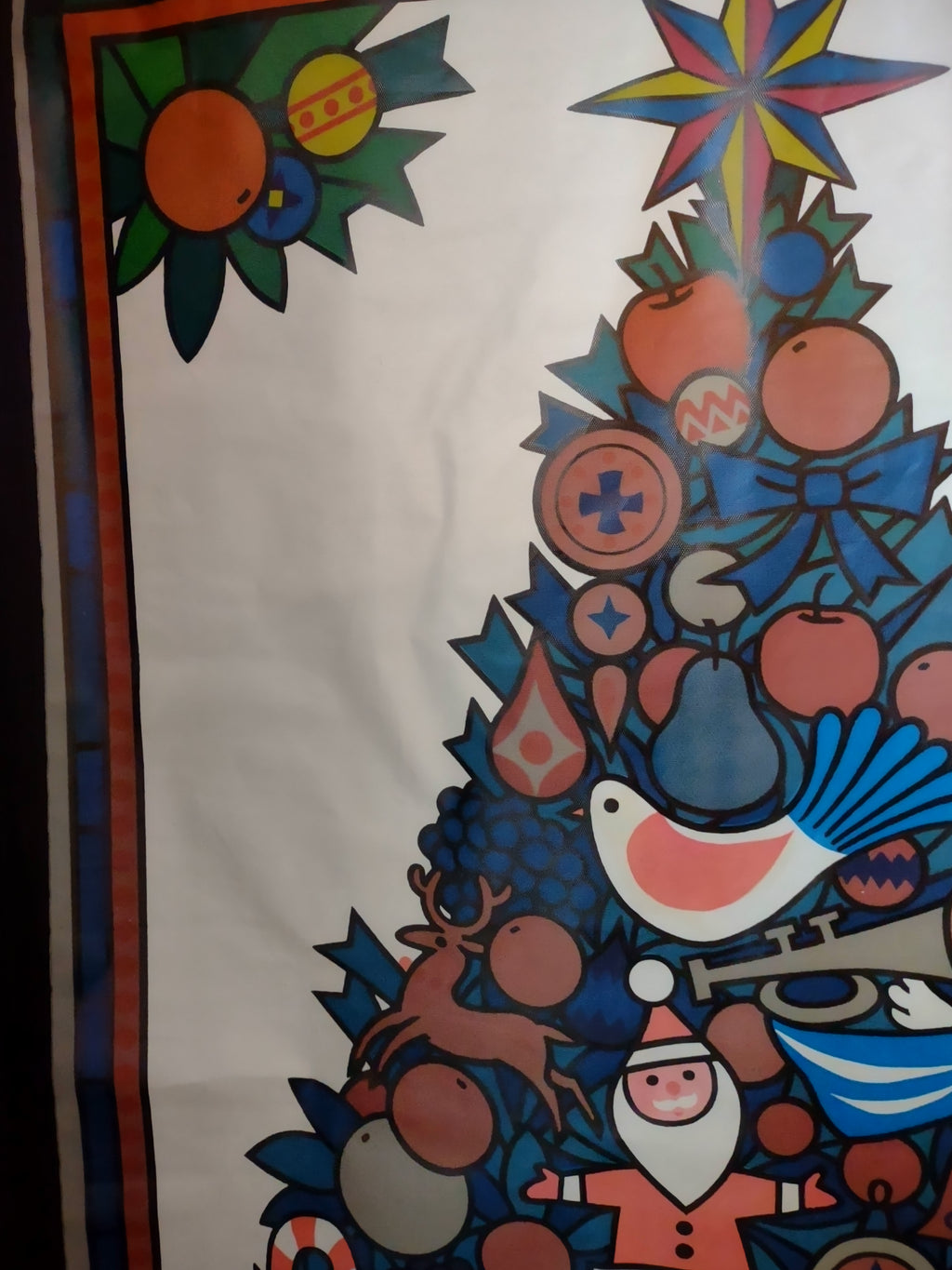 Vintage Christmas Teason Vinil Flag Santa Tree (lot 3338)