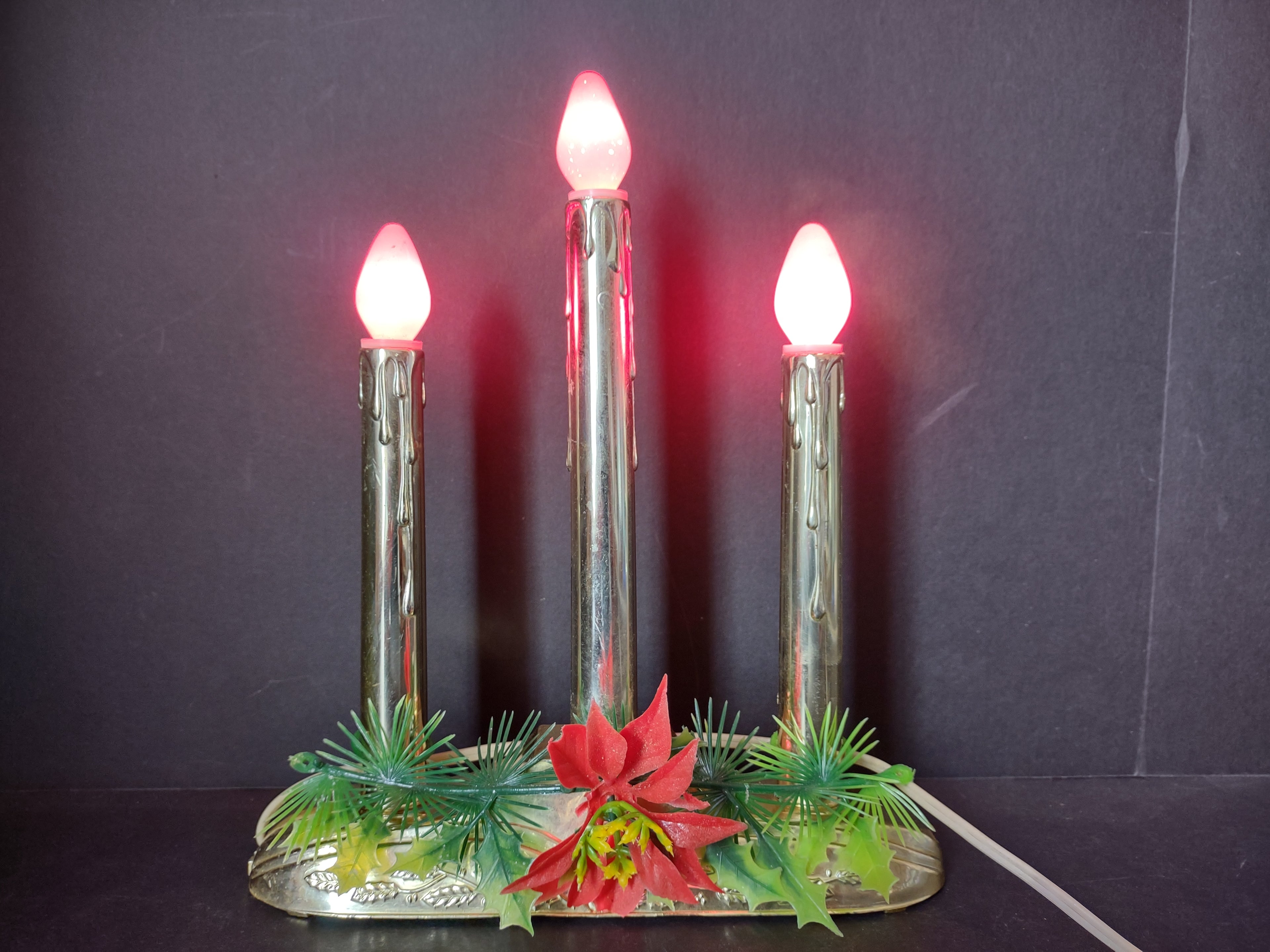Vintage Candelabra Electric Drip Candle Christmas Golden 3 Lights (lot 2344)