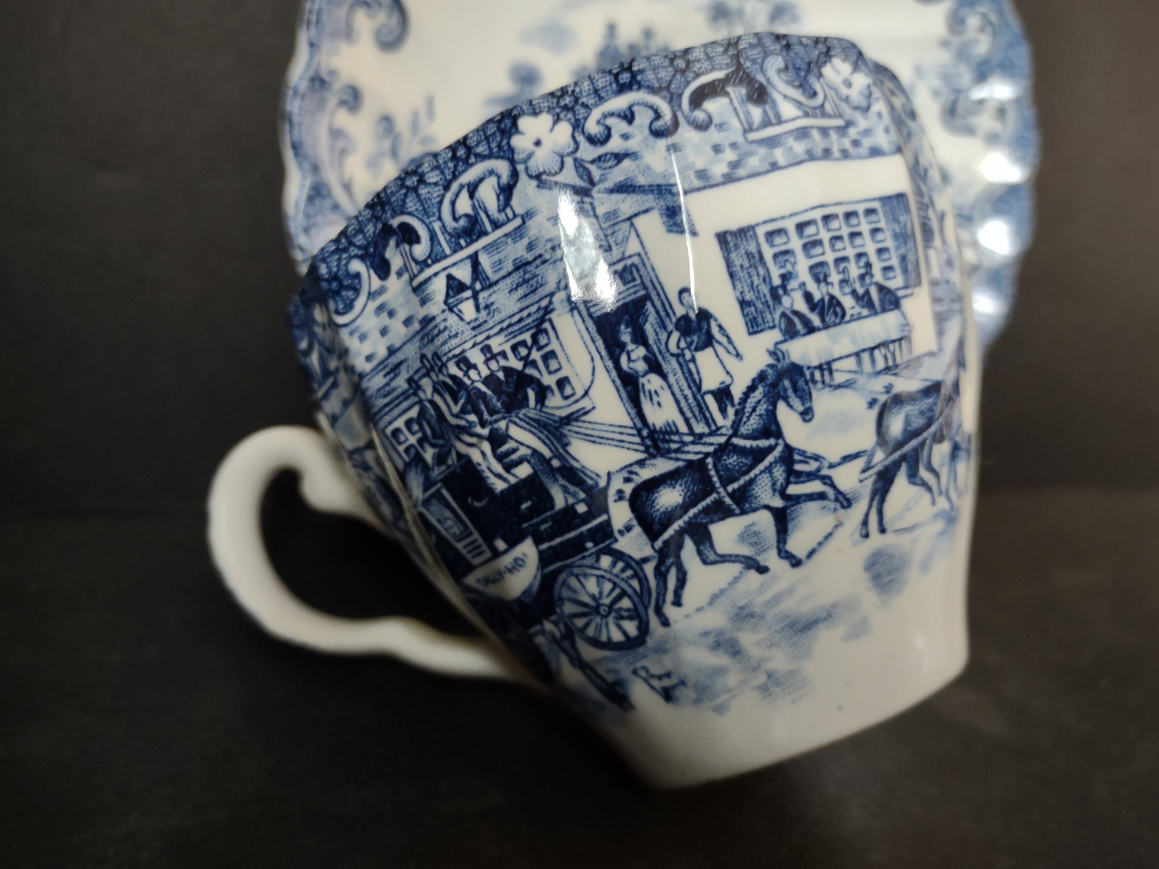 Vintage Ironstone Coaching Scenes Johnson Bros Teacup Saucer x 2 (lot 5560)