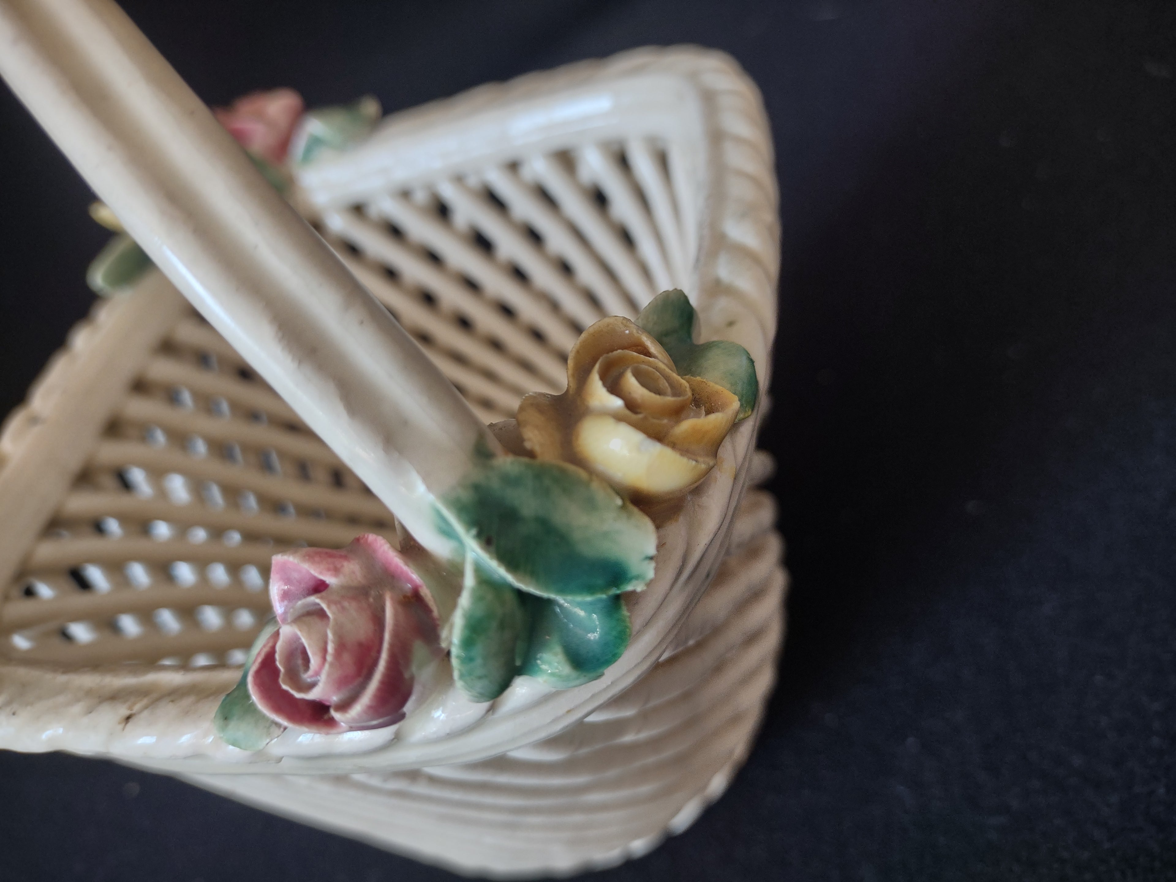 Vintage Ceramic Reticulated Small Basket Roses Made in Italy (lot 5525)