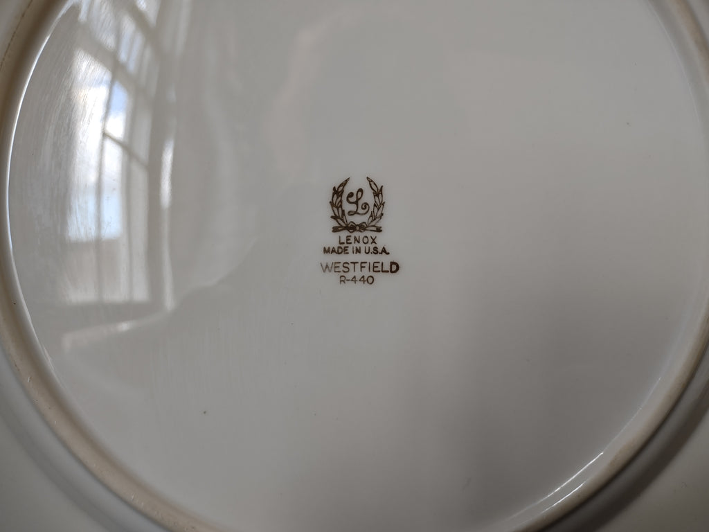 Vintage Lenox Westfield R-440 Dinner Plate 10-1/2" (lot 1889)