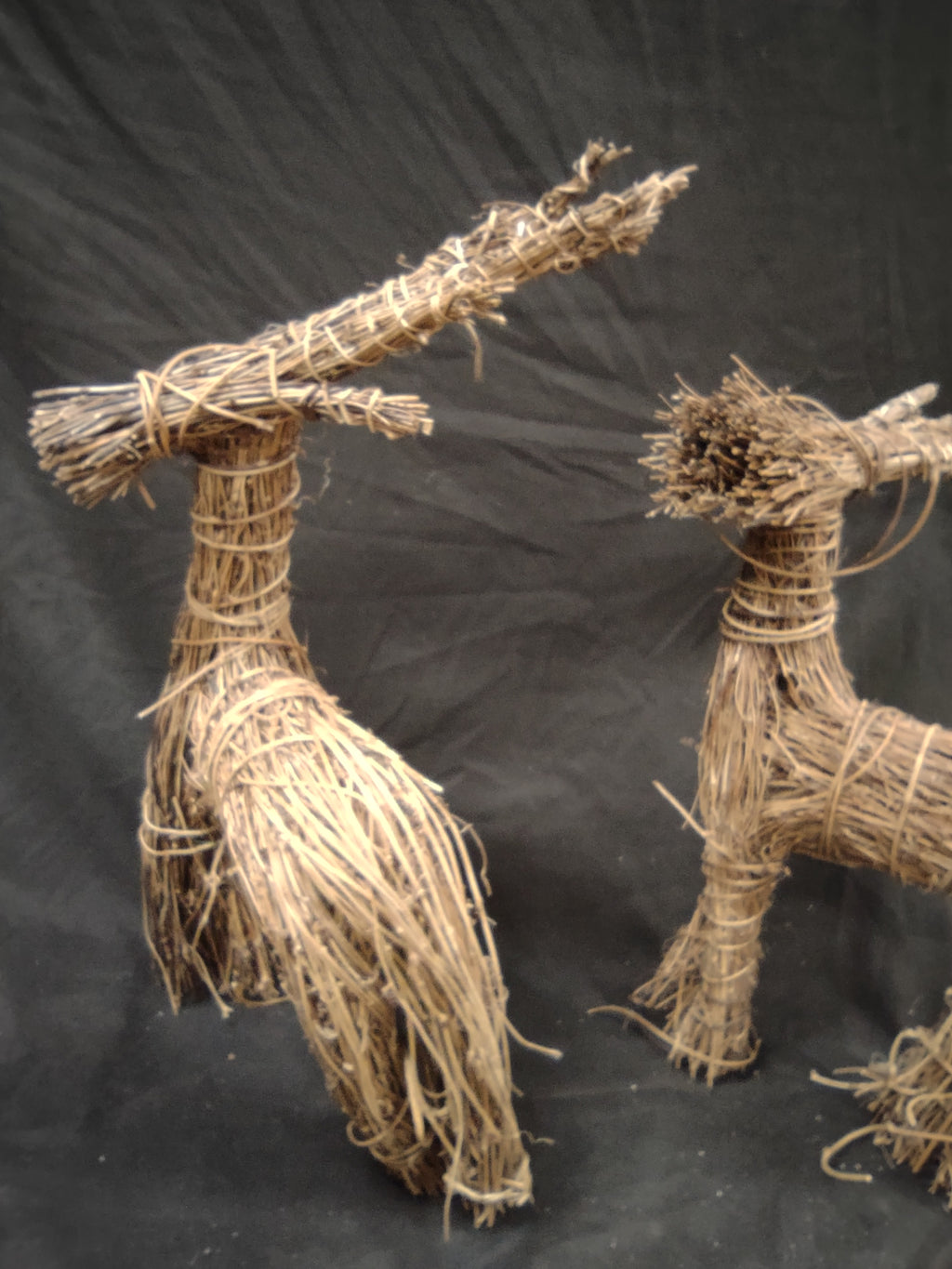 Christmas Grapevine Twig Reindeer Handcrafted Primitive Rustic 18" (lot 1315)