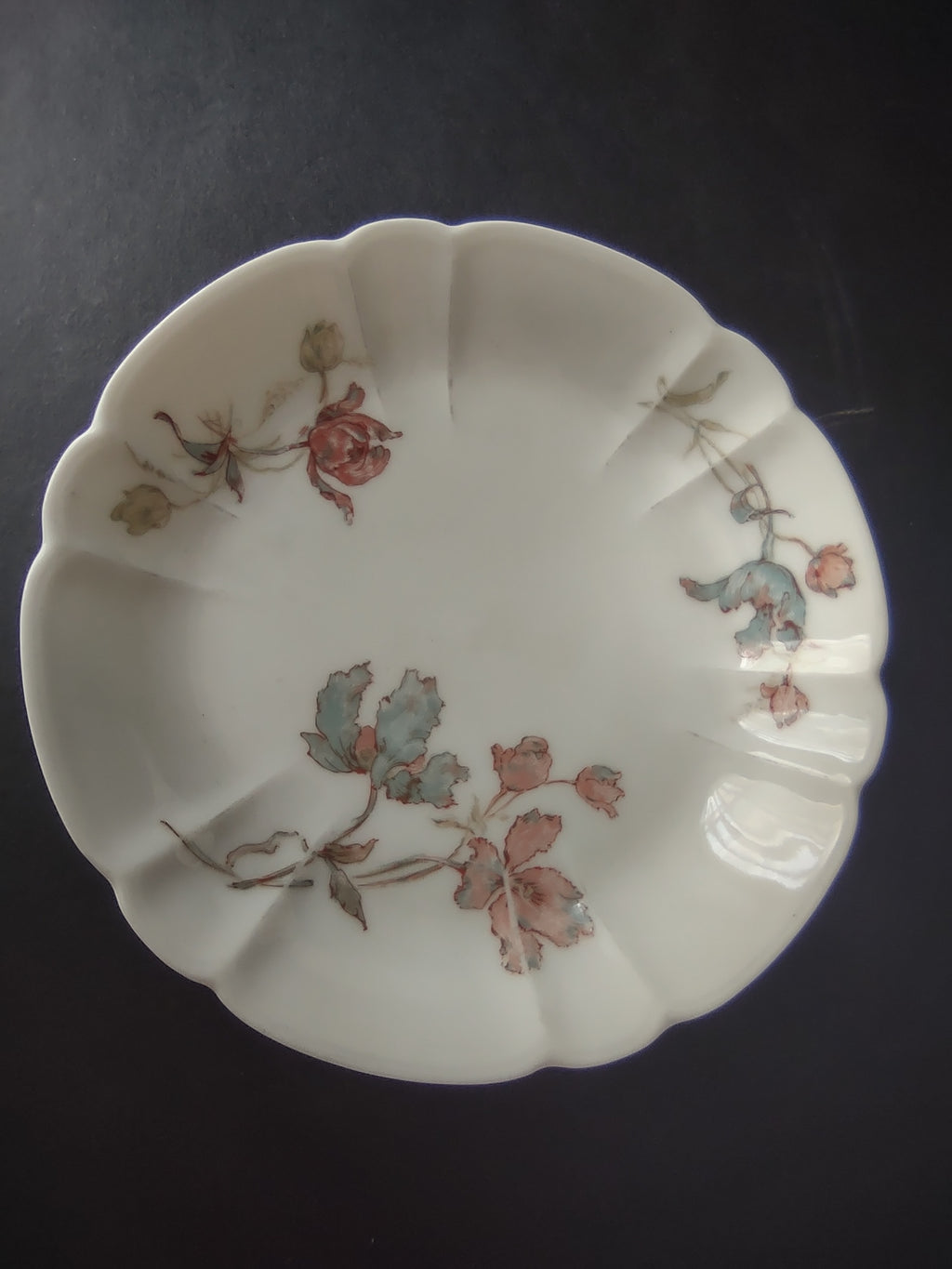 Antique 1889 Haviland Limoges Blue Red Flower Small Bowl (lot 951)