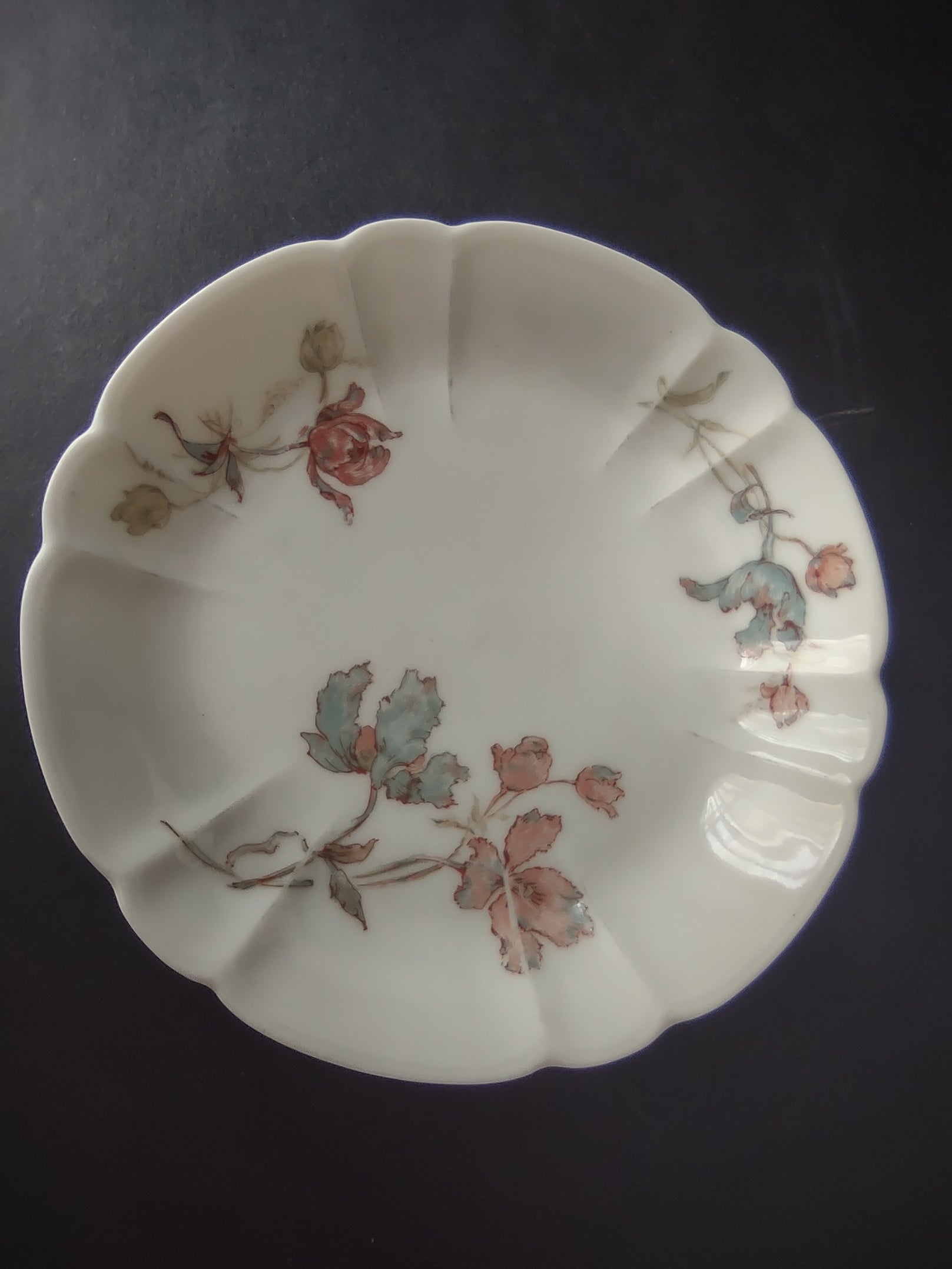 Antique 1889 Haviland Limoges Blue Red Flower Small Bowl (lot 951)