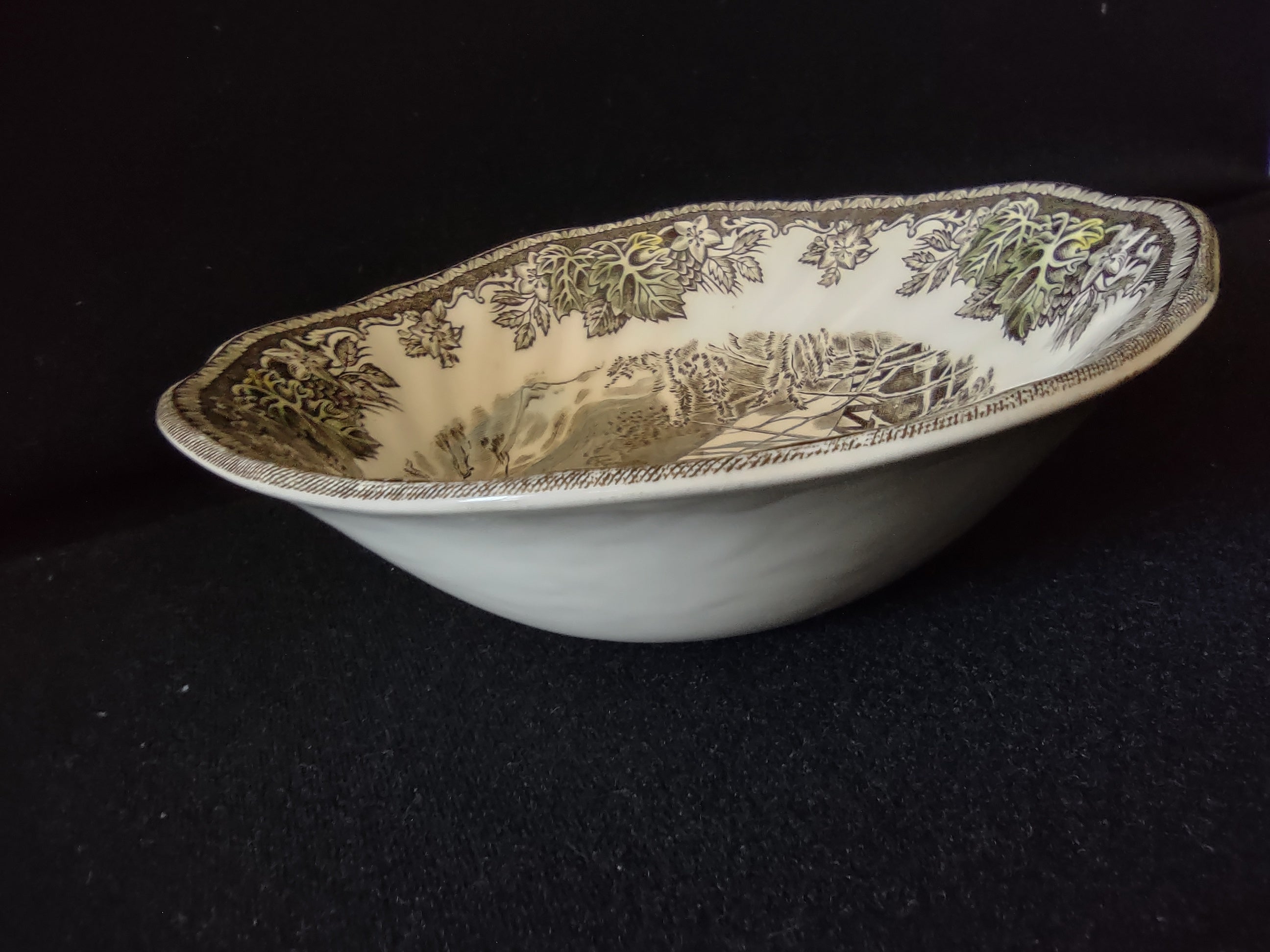 Vintage Johnson Brothers Cereal Bowl The Friendly Village x 6 (Lot 5531)