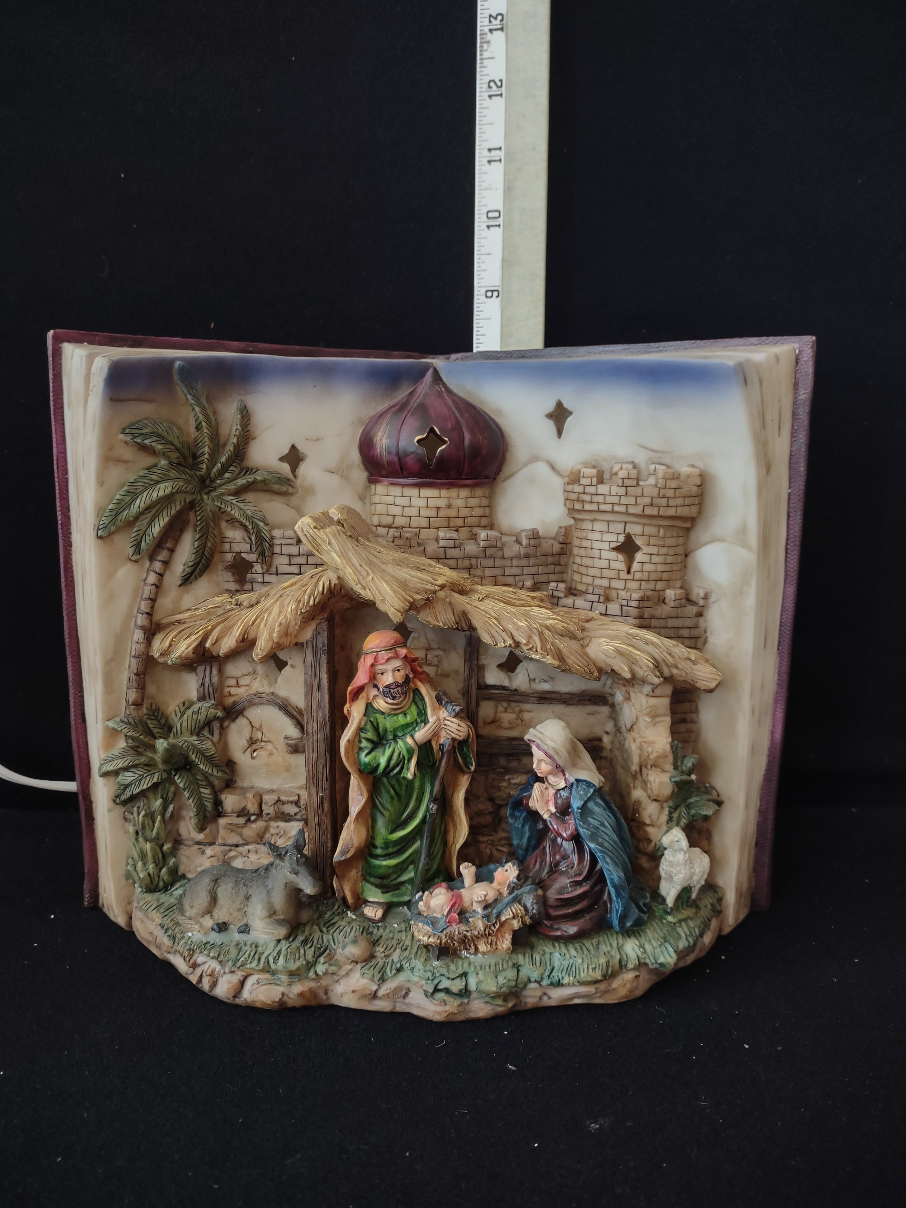 Vintage Christmas Lighted Nativity Scene Joseph Mary Baby Jesus (Lot 3723)
