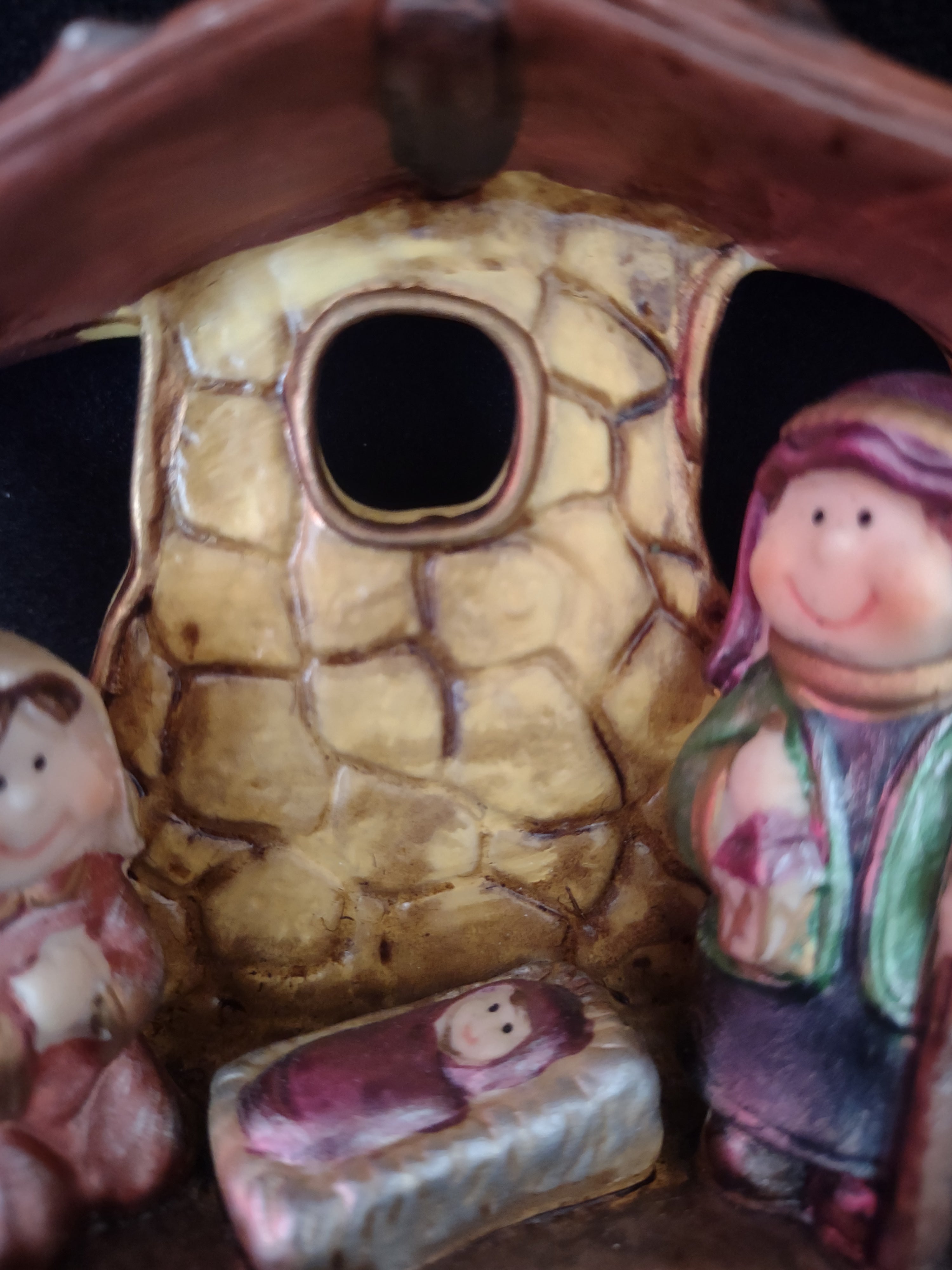 Christmas Ceramic Small Kid Nativity Scene Figurine Mary Joseph Baby (Lot4559)