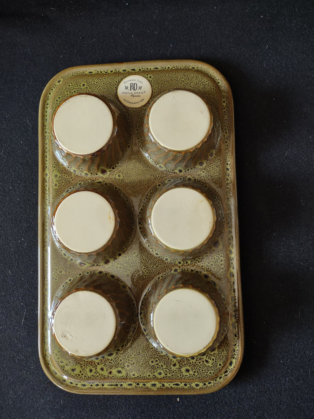Paula Dean 6 Cup Stoneware Muffin Pan Green Brown (Lot 5311)