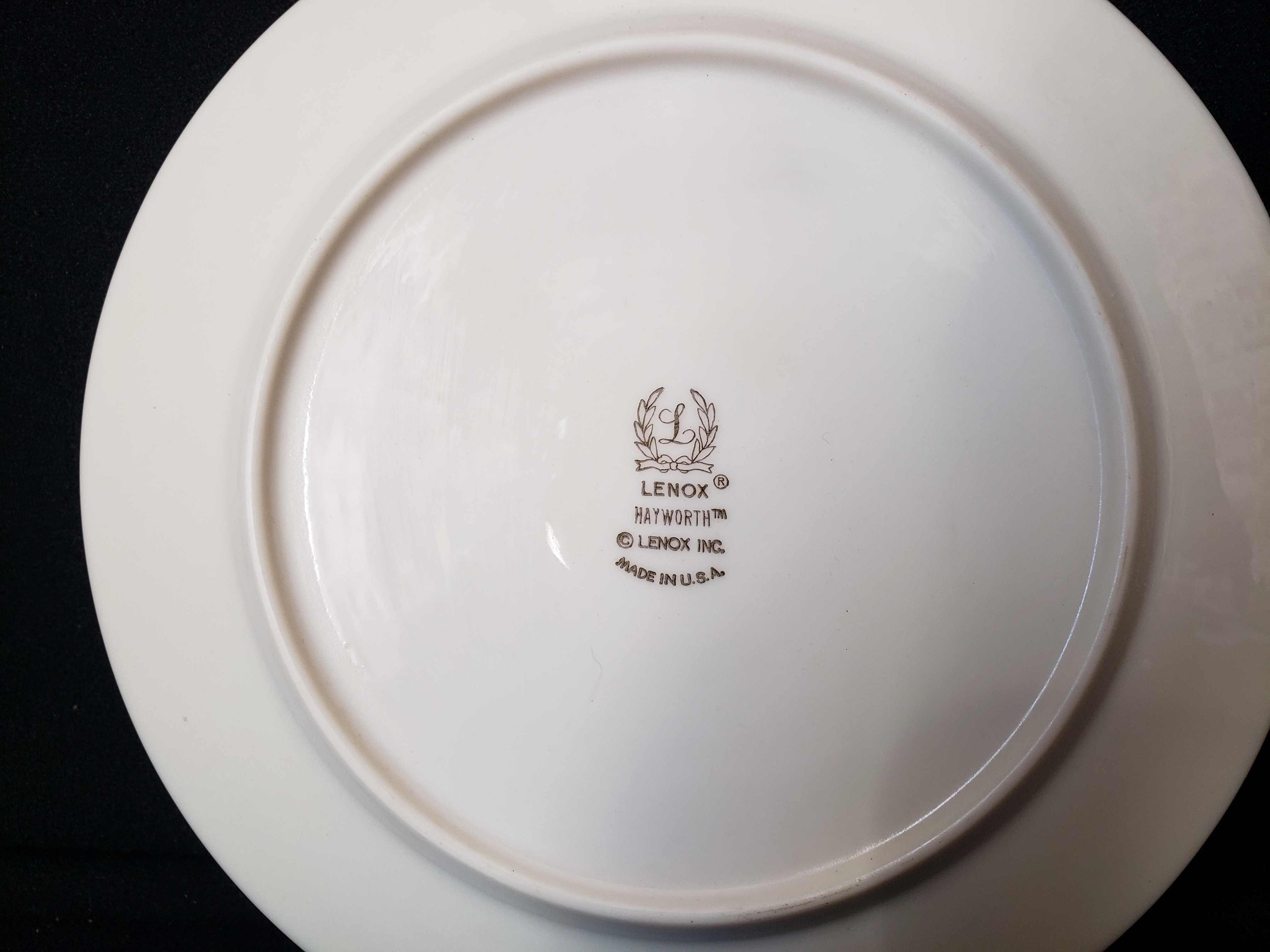 Vintage Lenox Hayworth Bread or Plate Golden Wreath Stamp 6-1/2" (lot 1998)