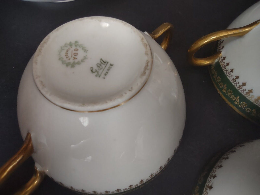 GDA LimogesFrance Gold Trim Green 2 Handle 5 x Bouillion Cup & Saucer (lot 612)