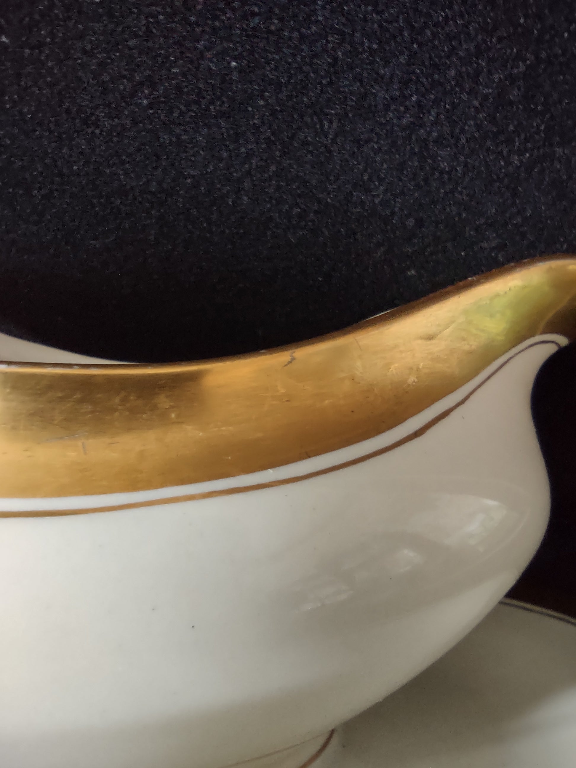 Vintage Johnson Brothers Gravy Boat Underliner Pareek Gold Rimmed (Lot 5551)