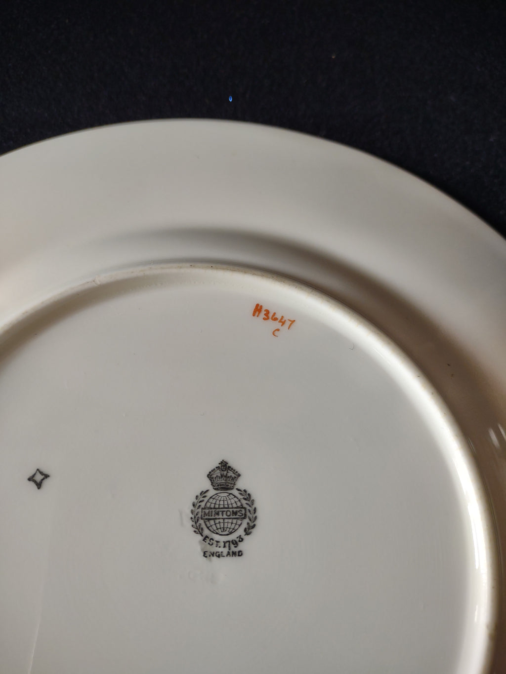 Vintage Minton Luncheon Plate Bone China England Floral Scroll H3647 (Lot5449