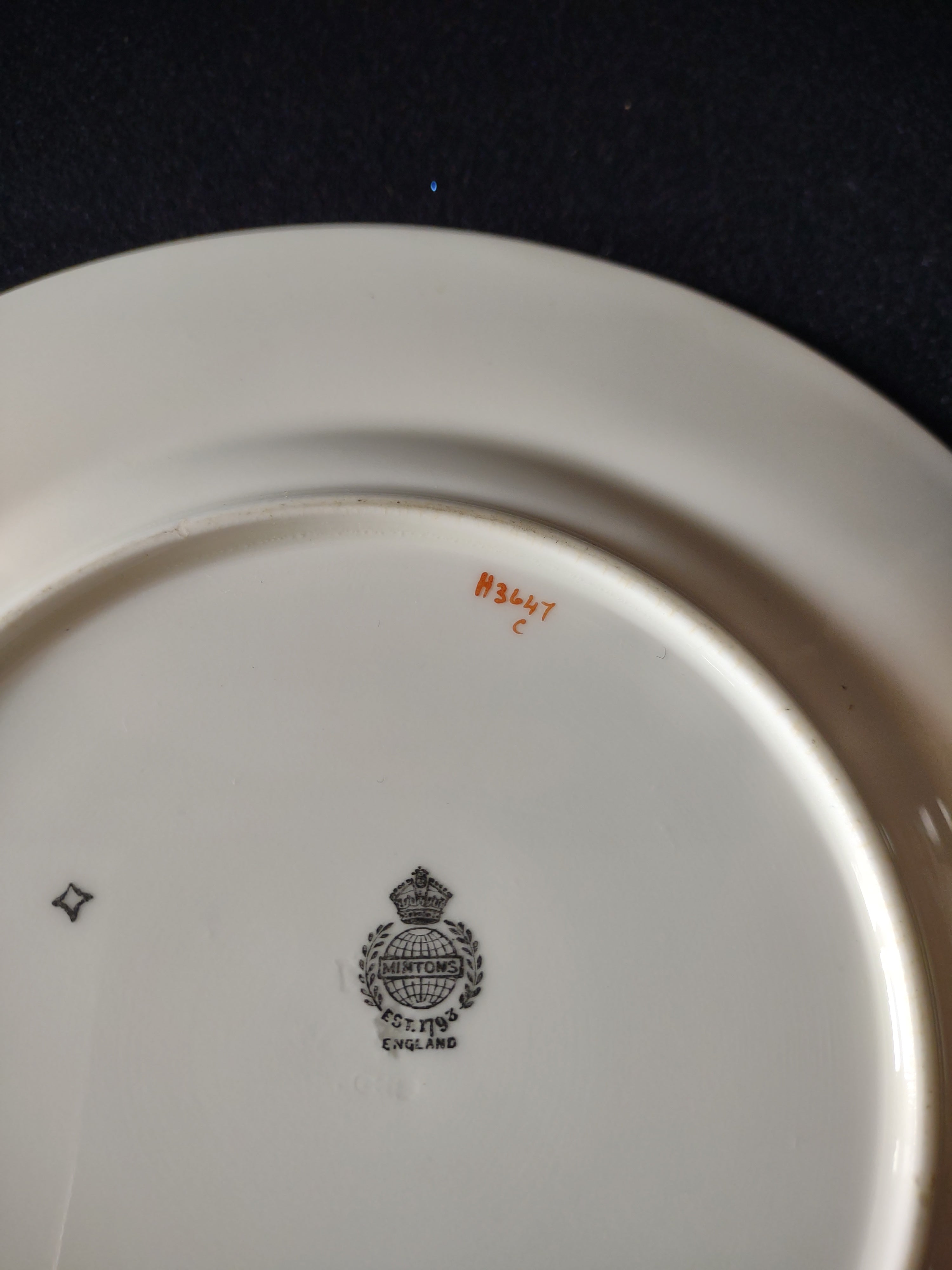 Vintage Minton Luncheon Plate Bone China England Floral Scroll H3647 (Lot5449