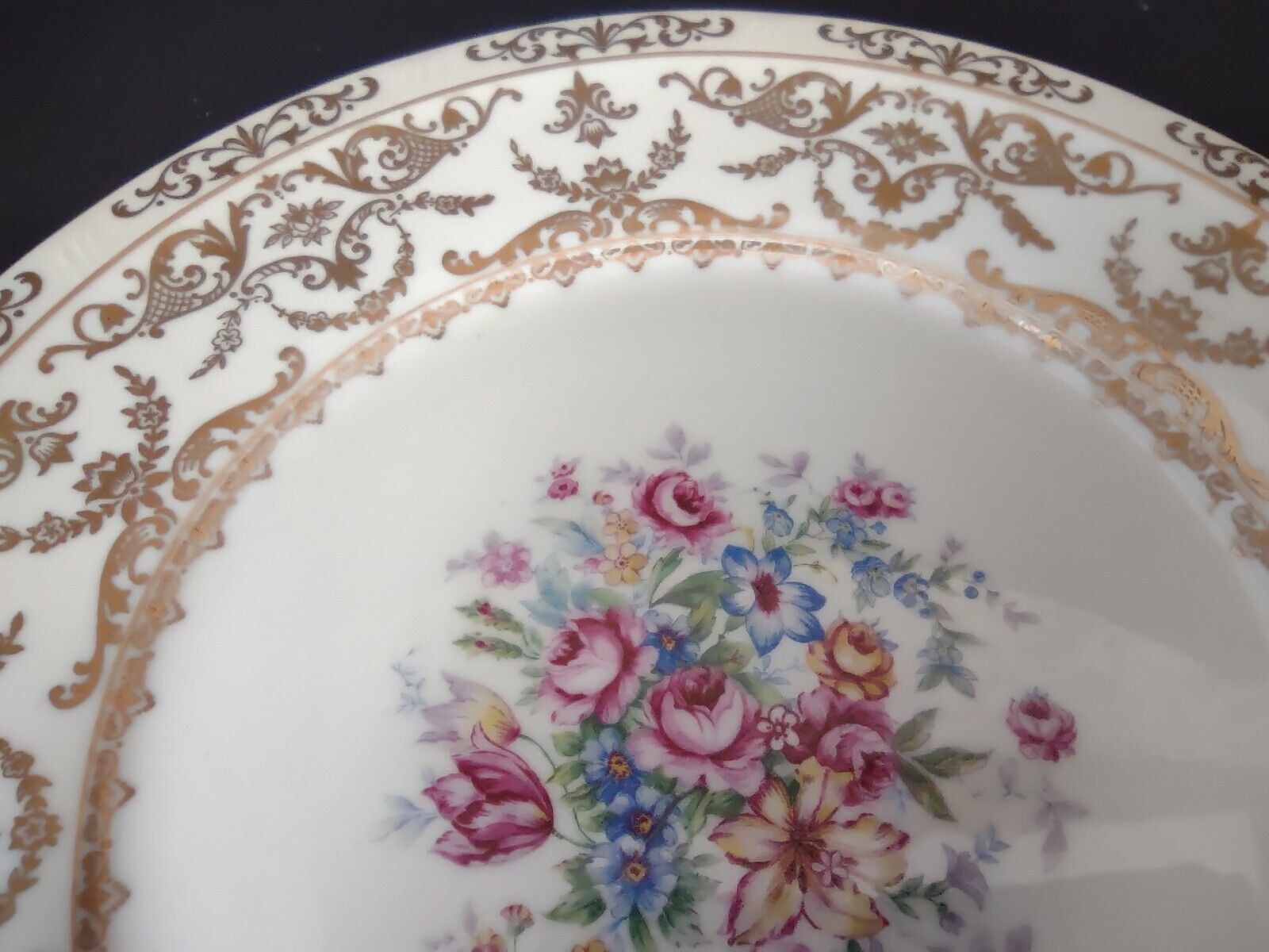 Czechoslovakia Bohemia Coronado Set of Dinner & Salad Plate Gold Flower (lot 440