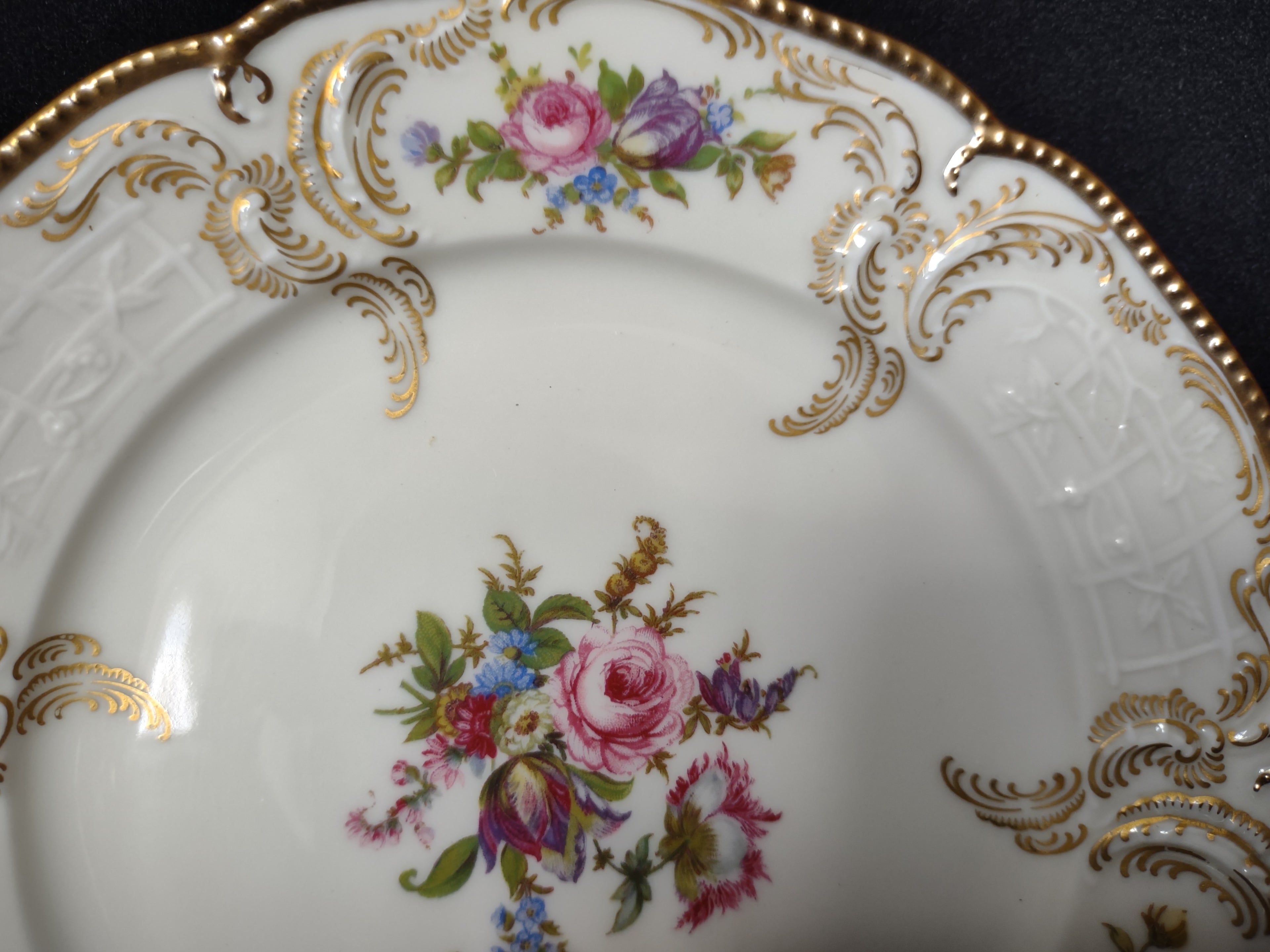 Rosenthal Set of 2 Dessert Plate Scrolled Edge Gold Trim (lot 1767)