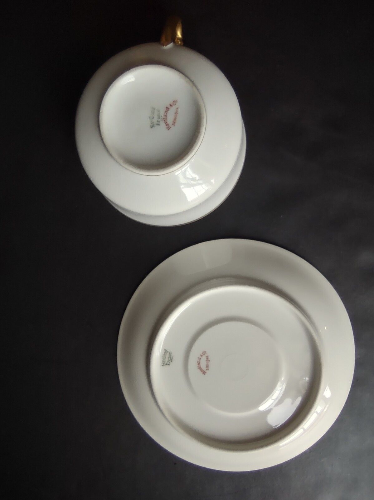 Haviland Limoges France Black & Gold Trim White 3-3/4" Teacup & Saucer (lot 676)