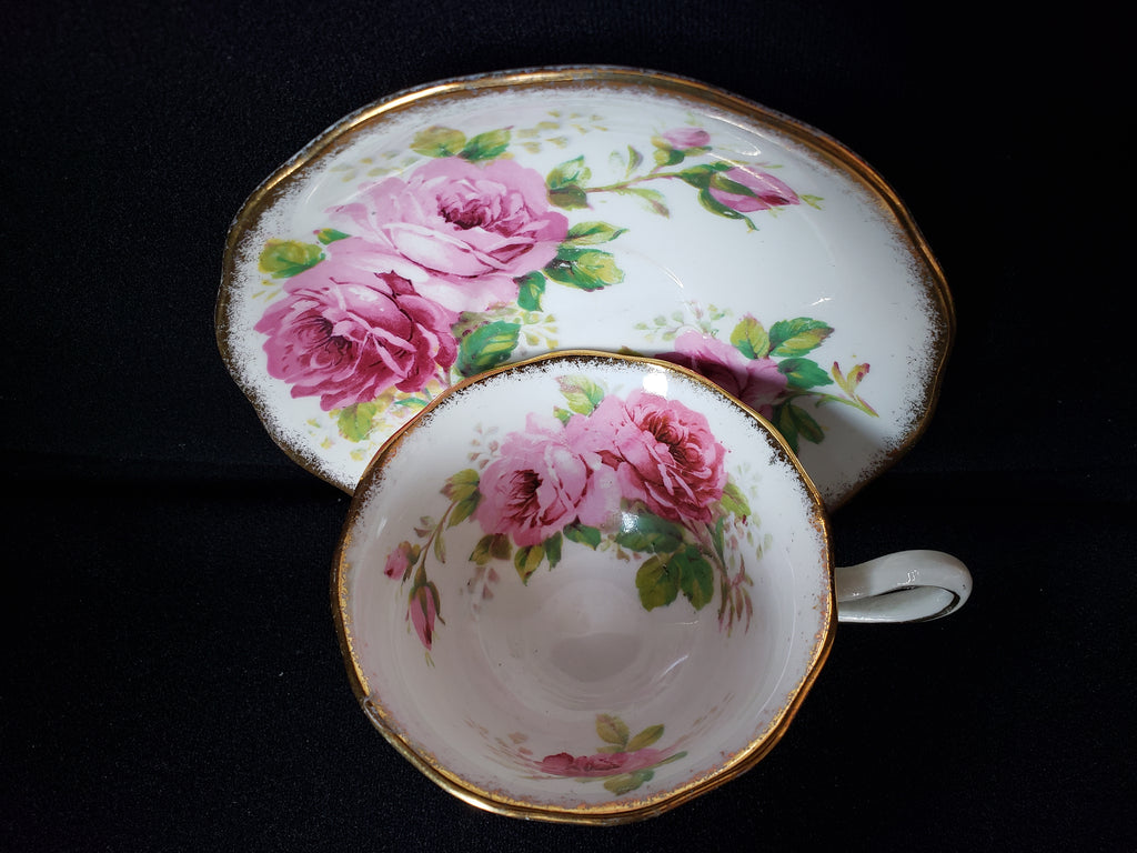Vintage Royal Albert American Beauty Tea Cup with Saucer (lot 2048)
