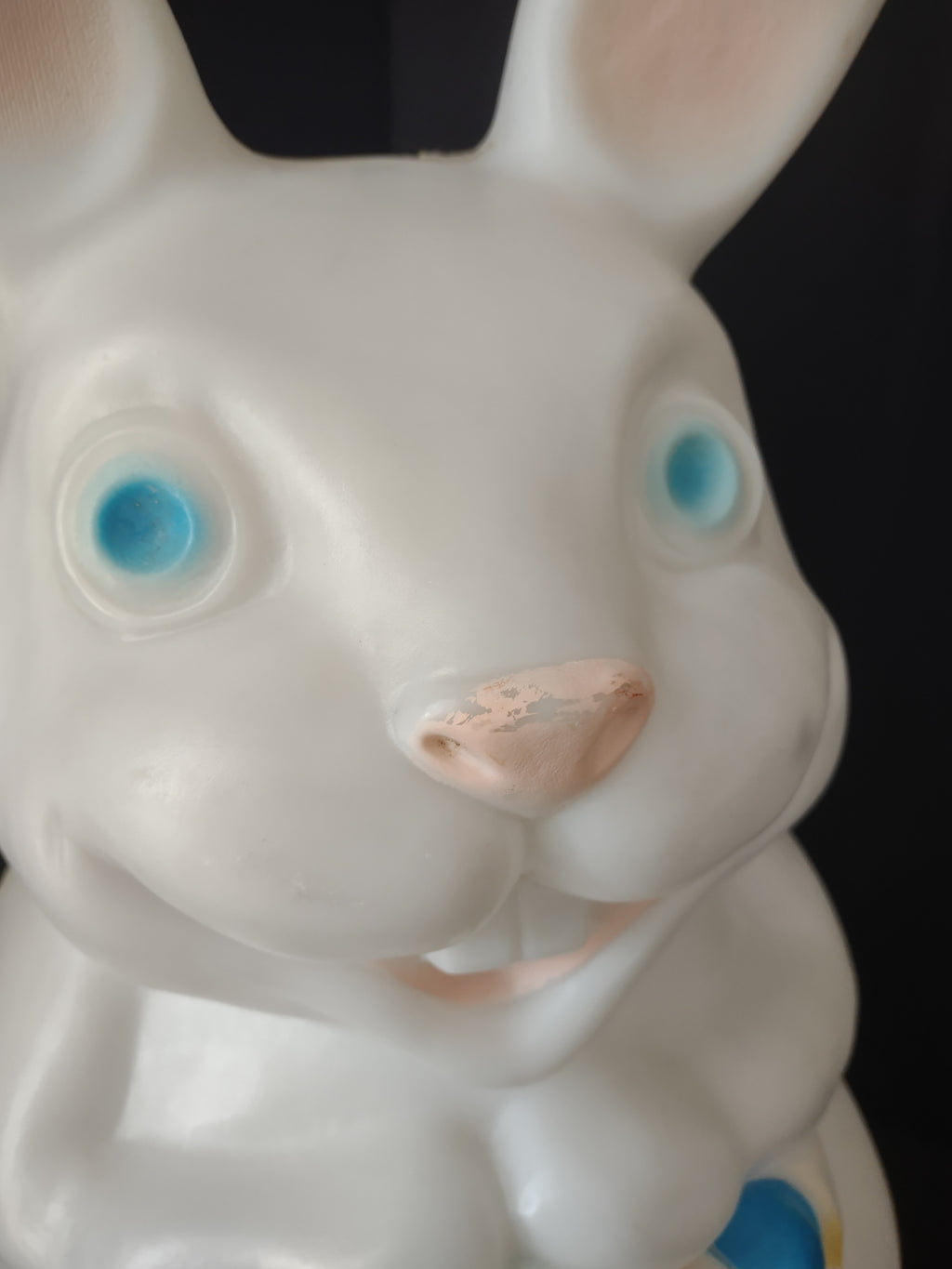 Vintage Easter Bunny Blow Mold Egg Basket (lot 2543c)